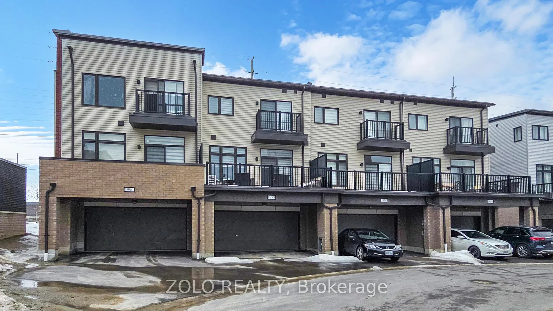 Photo 43 of 1988 Wilson Road N, Oshawa, Samac — HOMEH