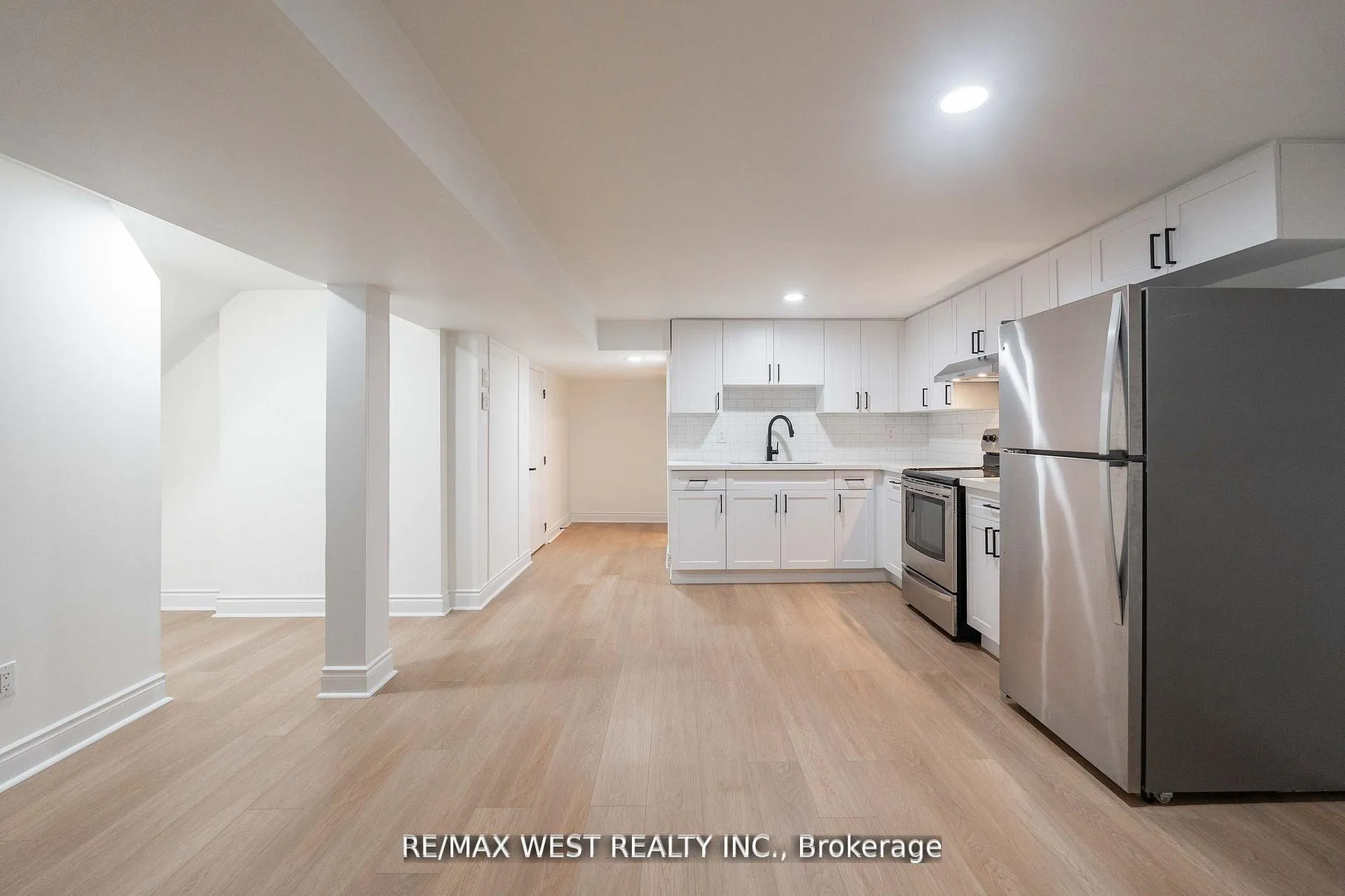 Photo 8 of Unit Lower, 75 Wright Crescent, Caledon, Bolton North — HOMEH