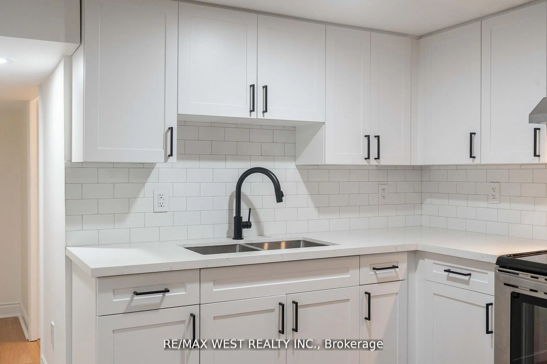 Photo 9 of Unit Lower, 75 Wright Crescent, Caledon, Bolton North — HOMEH