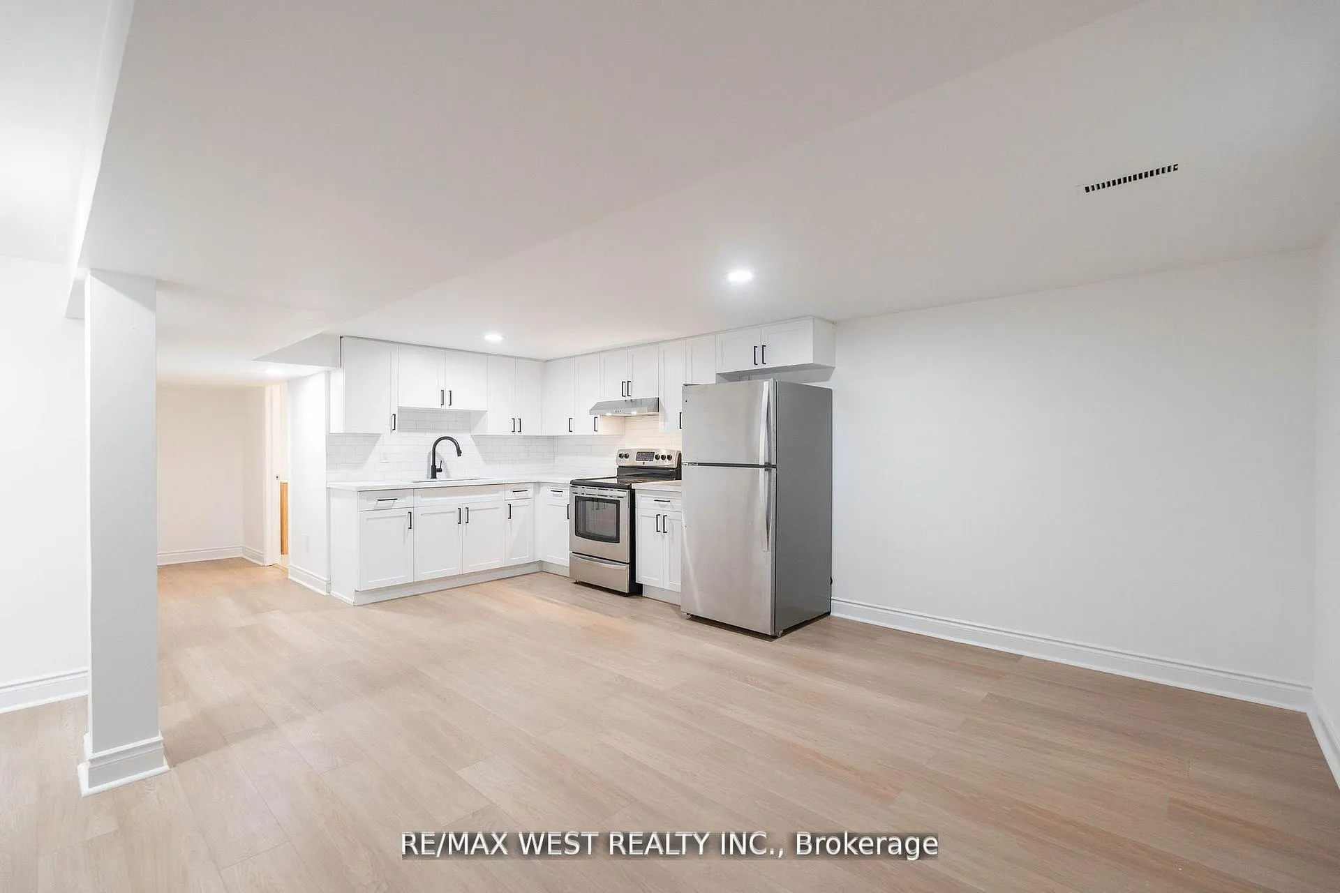 Photo 12 of Unit Lower, 75 Wright Crescent, Caledon, Bolton North — HOMEH