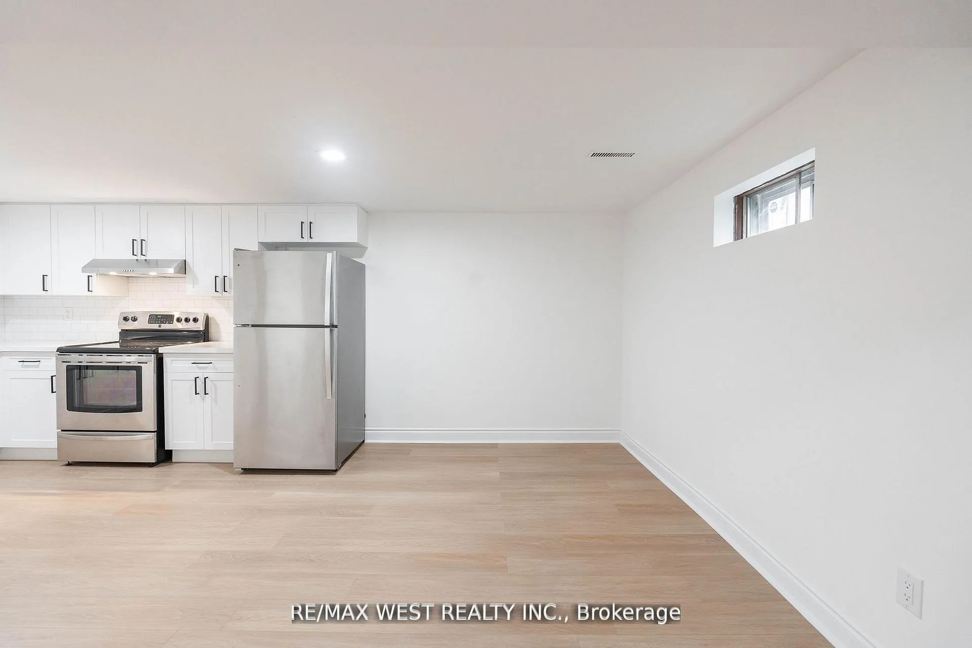 Photo 13 of Unit Lower, 75 Wright Crescent, Caledon, Bolton North — HOMEH
