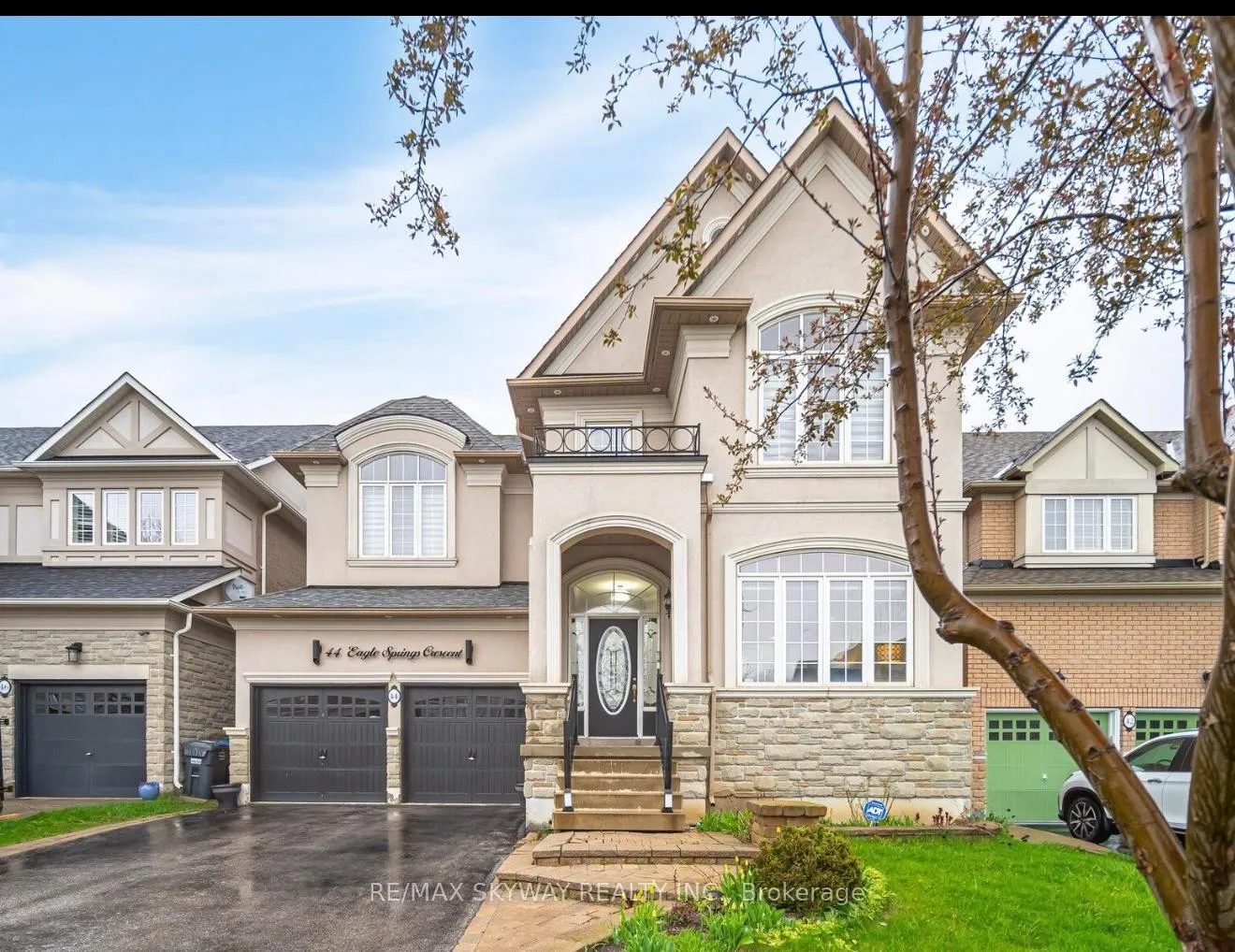 Front of 44 Eaglesprings Crescent