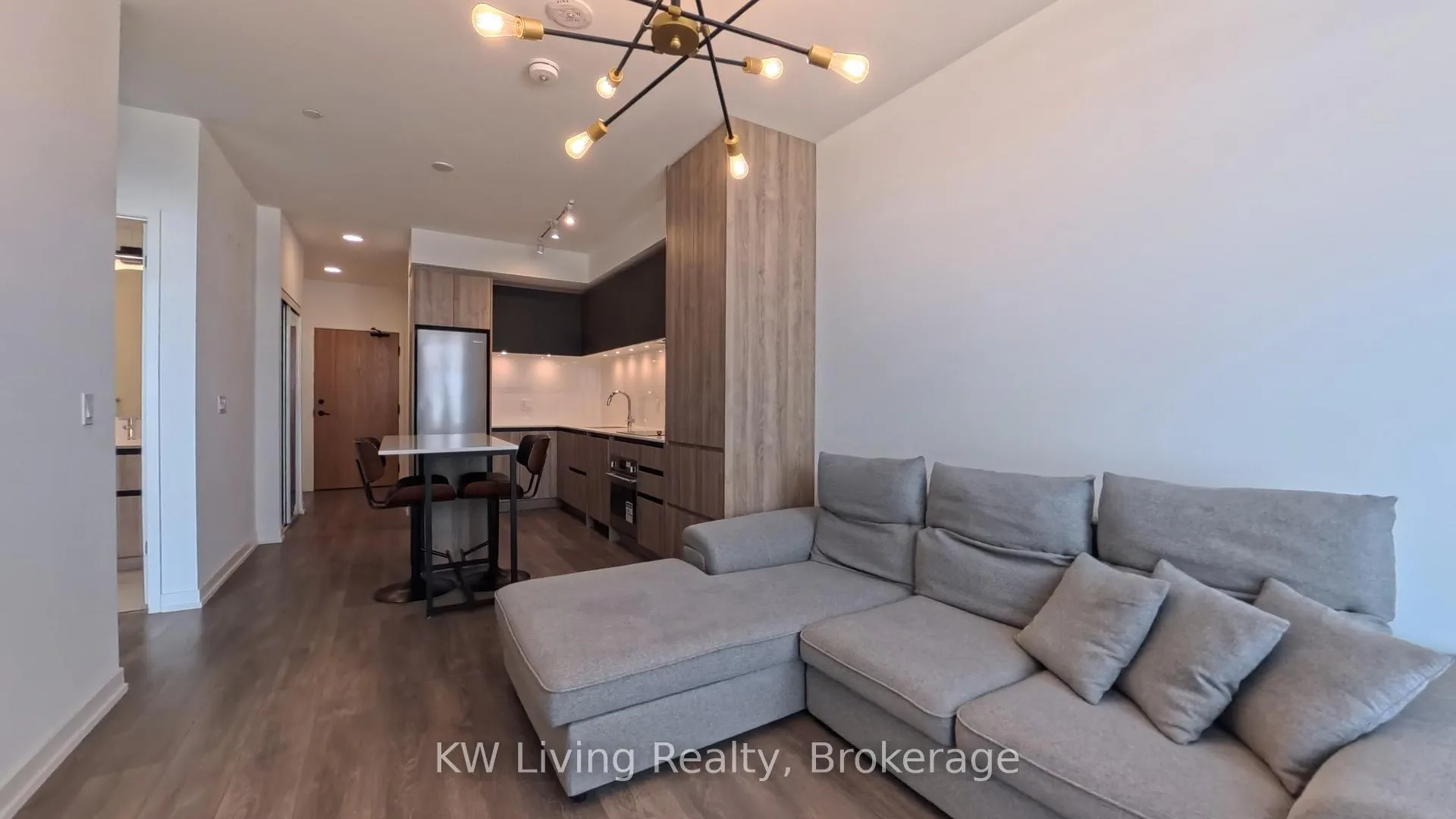 Photo 4 of Unit 418, 8 Beverly Glen Boulevard, Vaughan, Beverley Glen — HOMEH