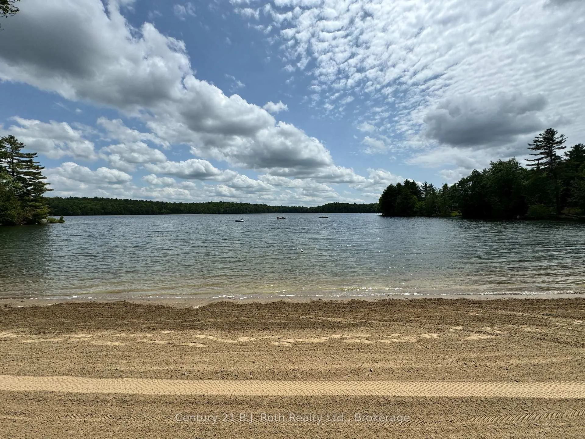 Photo 16 of 439 Springwater Crescent, Bracebridge, Macaulay — HOMEH