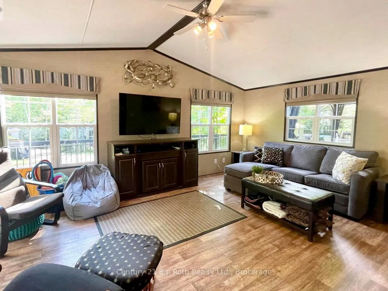 Photo 27 of 439 Springwater Crescent, Bracebridge, Macaulay — HOMEH