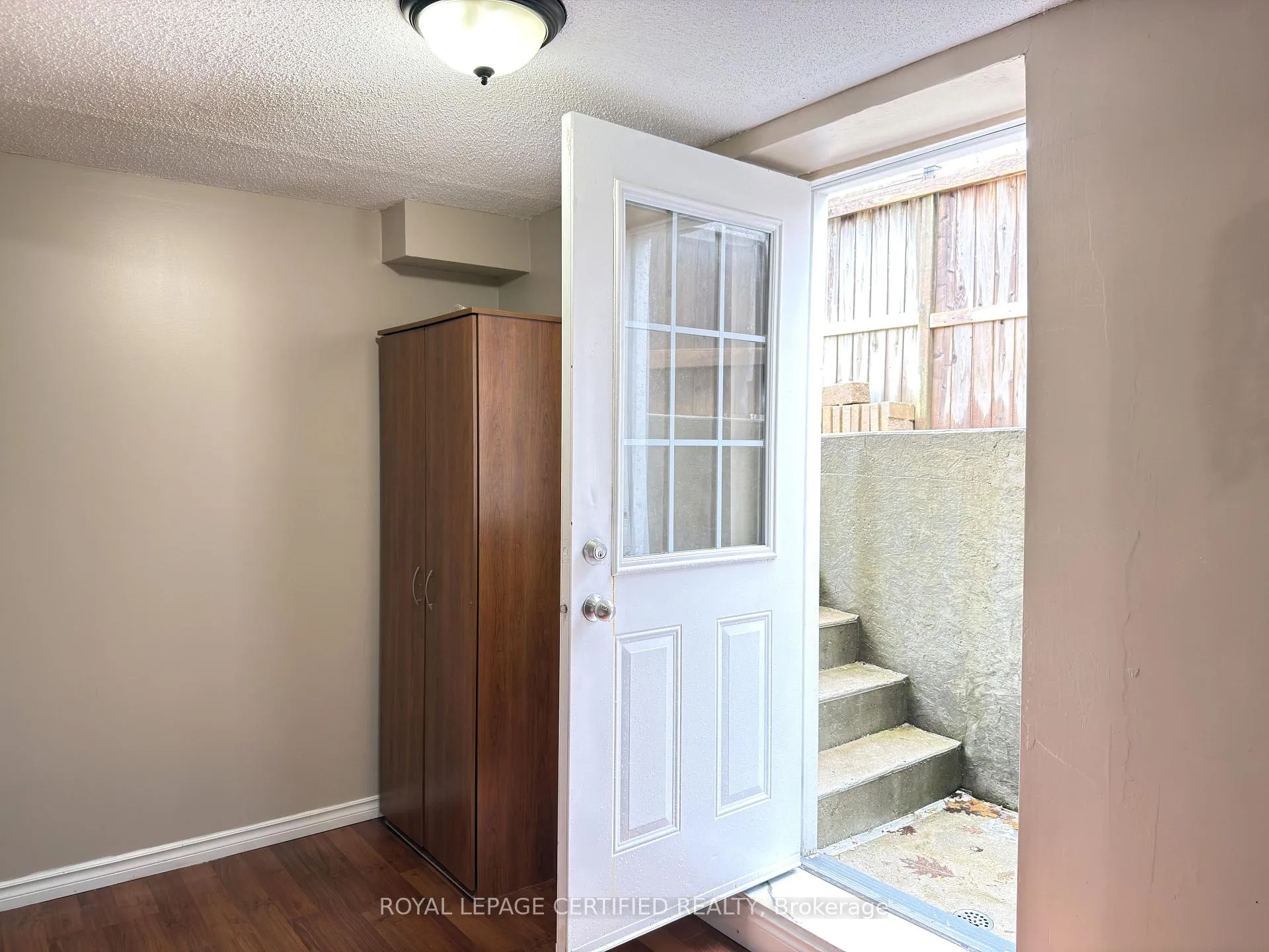 Photo 34 of 2 Lake Louise Drive, Brampton, Fletcher's Meadow — HOMEH
