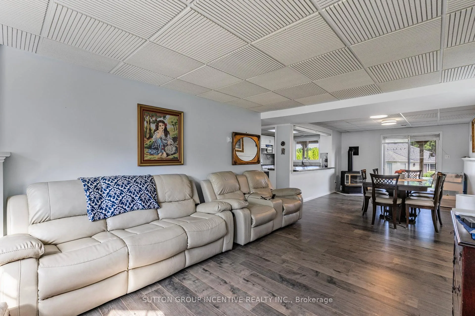 Photo 24 of 635 Wayne Crescent, Midland — HOMEH