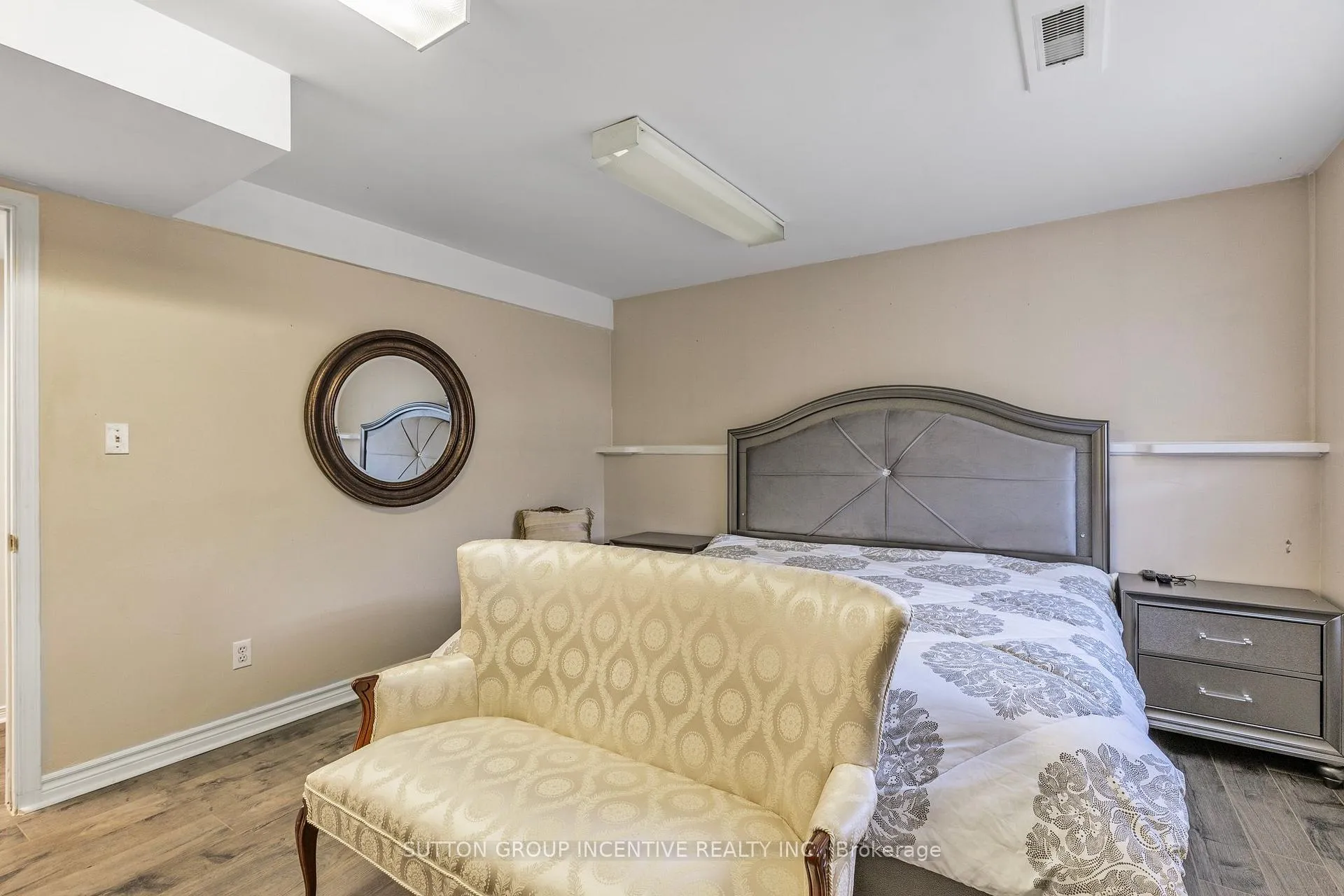 Photo 29 of 635 Wayne Crescent, Midland — HOMEH