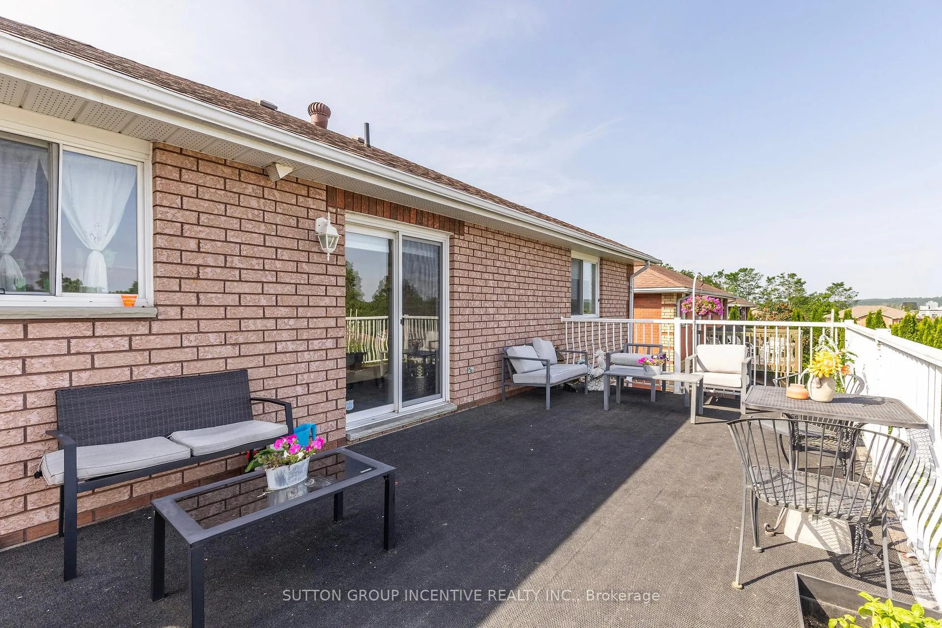 Photo 33 of 635 Wayne Crescent, Midland — HOMEH