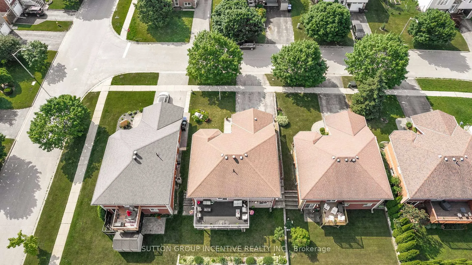 Photo 43 of 635 Wayne Crescent, Midland — HOMEH