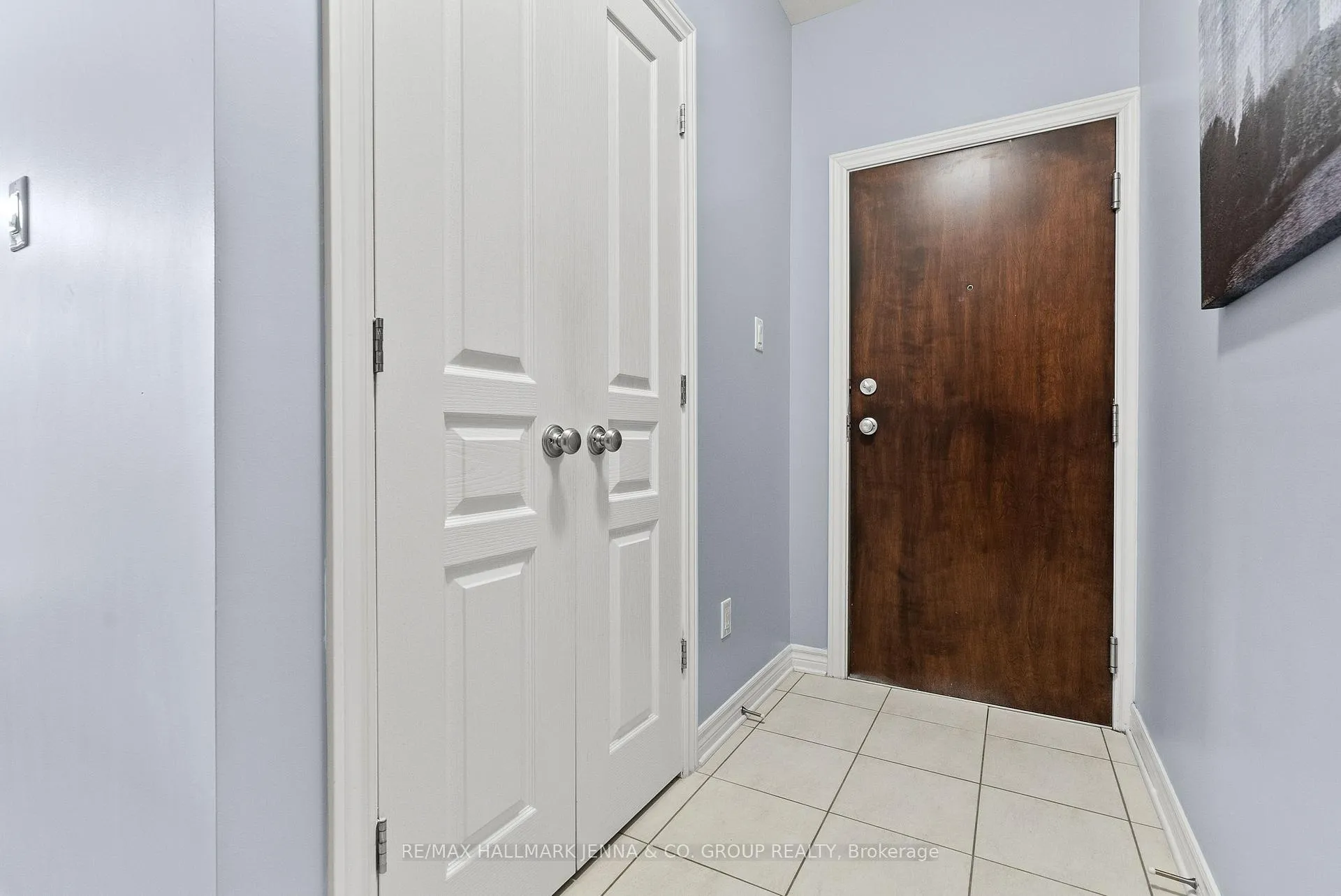 Photo 3 of Unit A, 34 Tadley Private, Ottawa, Barrhaven - Longfields — HOMEH