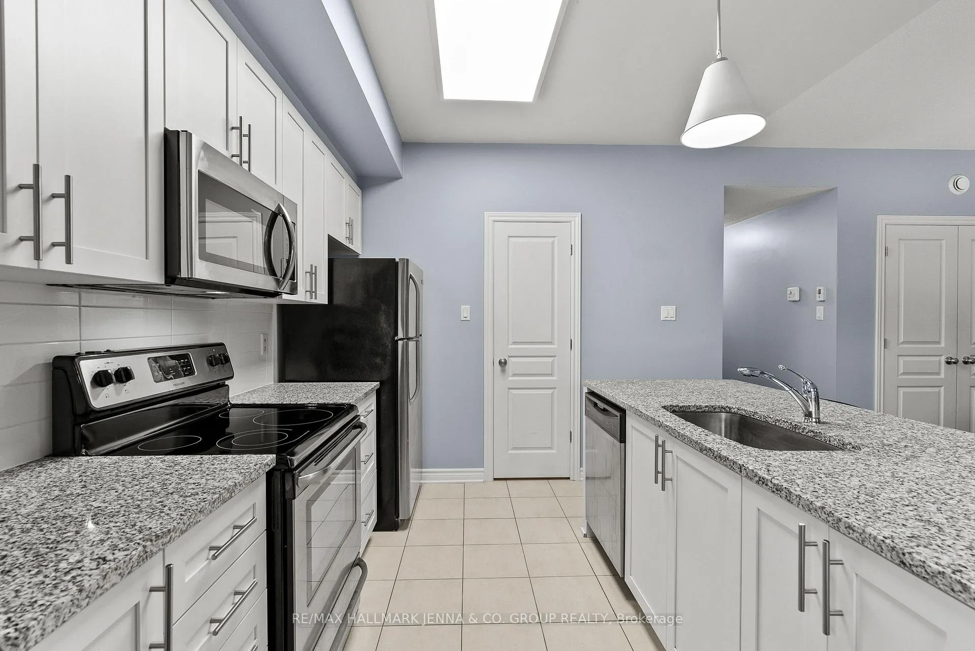 Photo 10 of Unit A, 34 Tadley Private, Ottawa, Barrhaven - Longfields — HOMEH