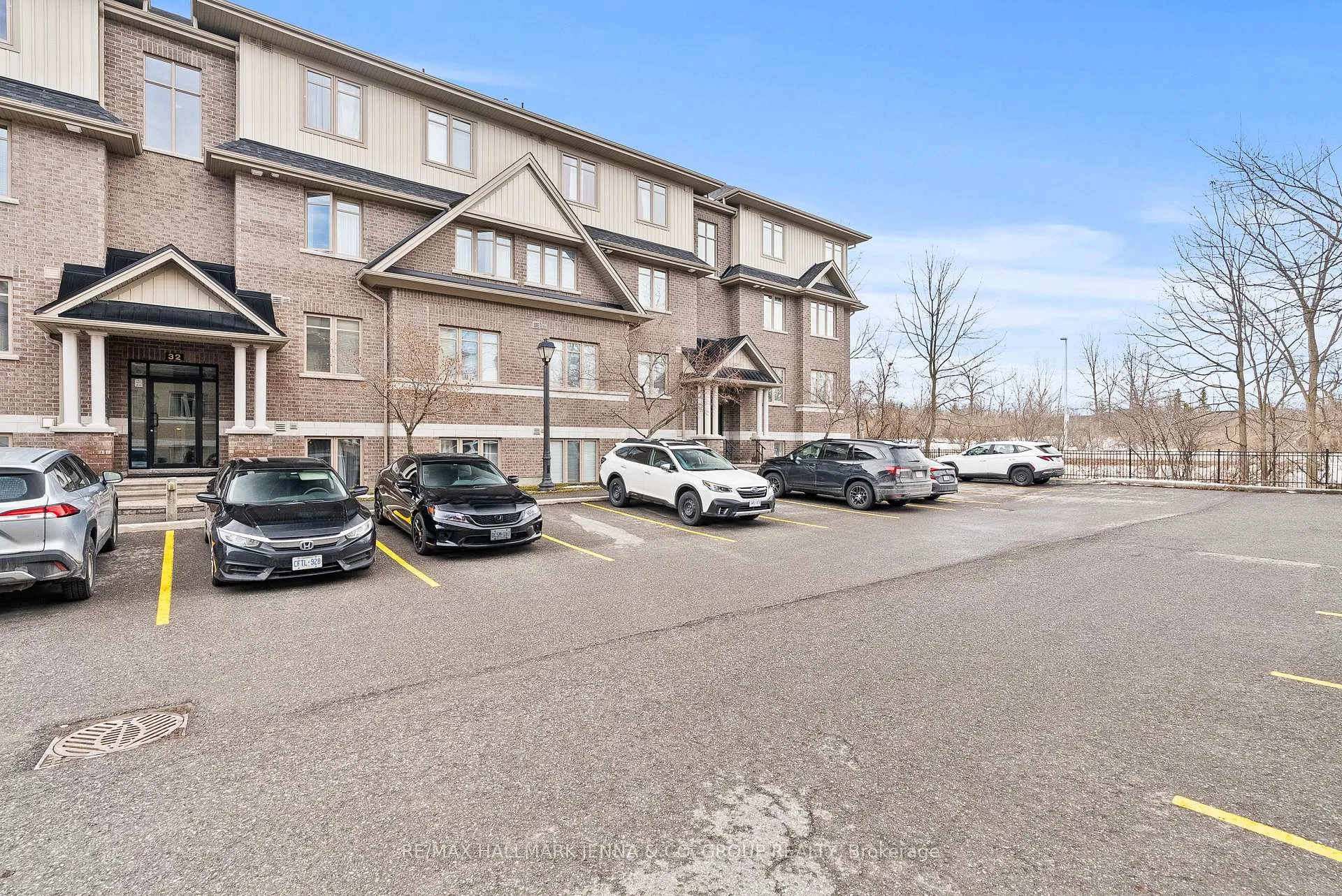 Photo 23 of Unit A, 34 Tadley Private, Ottawa, Barrhaven - Longfields — HOMEH