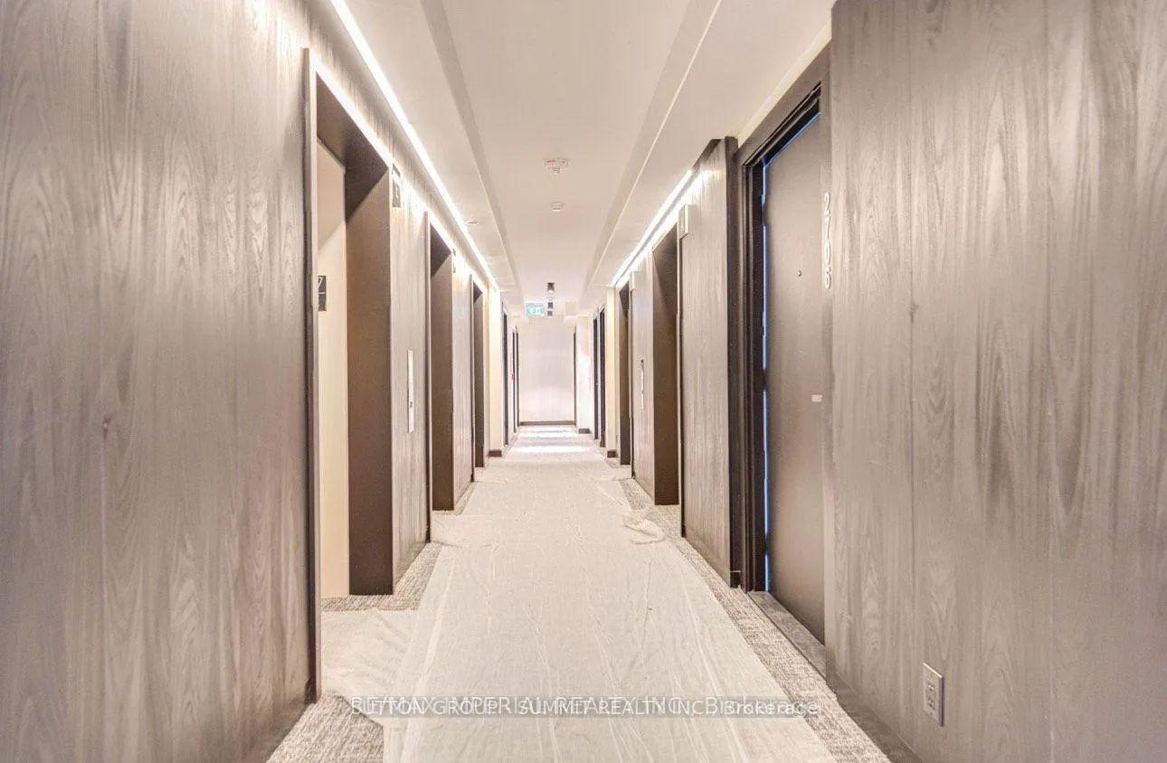 Photo 2 of Unit 811, 88 Queen Street E, Toronto, Church-Yonge Corridor — HOMEH