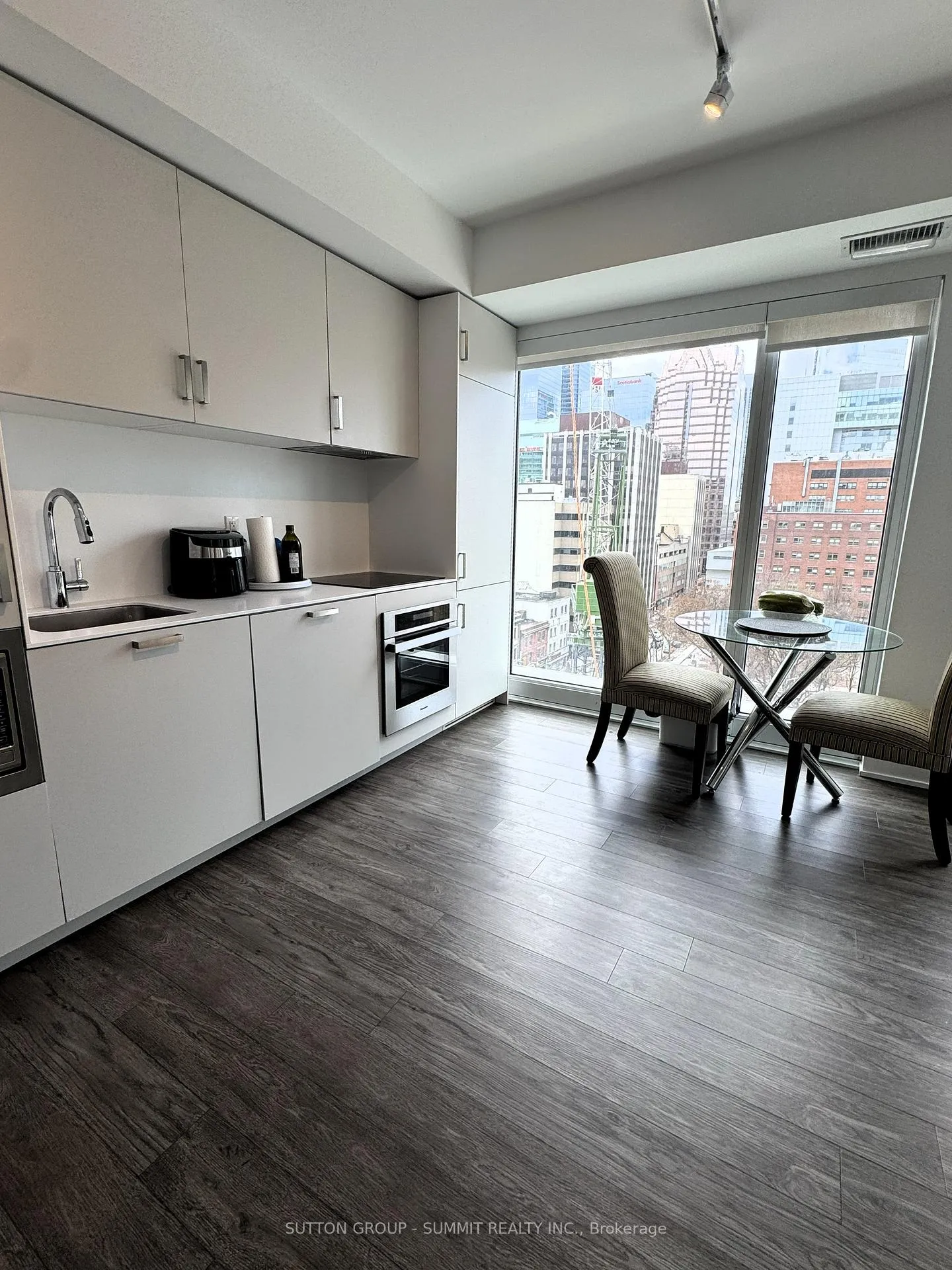 Photo 5 of Unit 811, 88 Queen Street E, Toronto, Church-Yonge Corridor — HOMEH