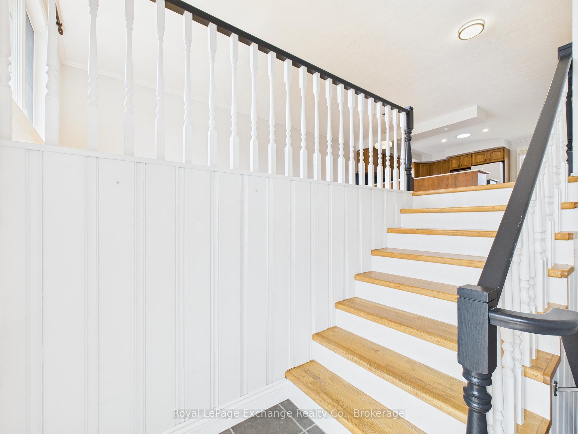 Photo 3 of 626 Macyoung Drive, Kincardine — HOMEH