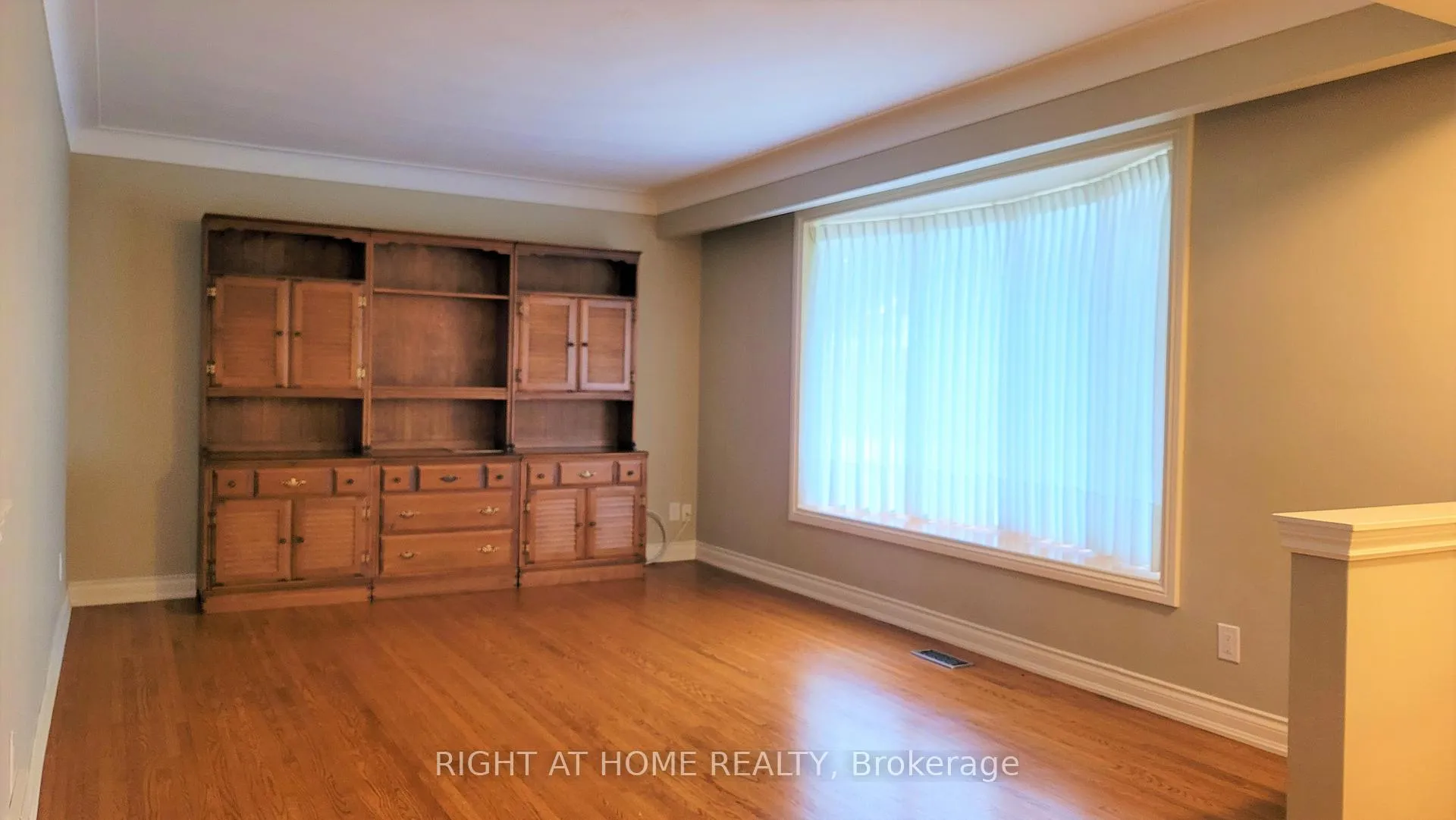Photo 6 of 14 Forest Road, Grimsby, Grimsby Beach — HOMEH