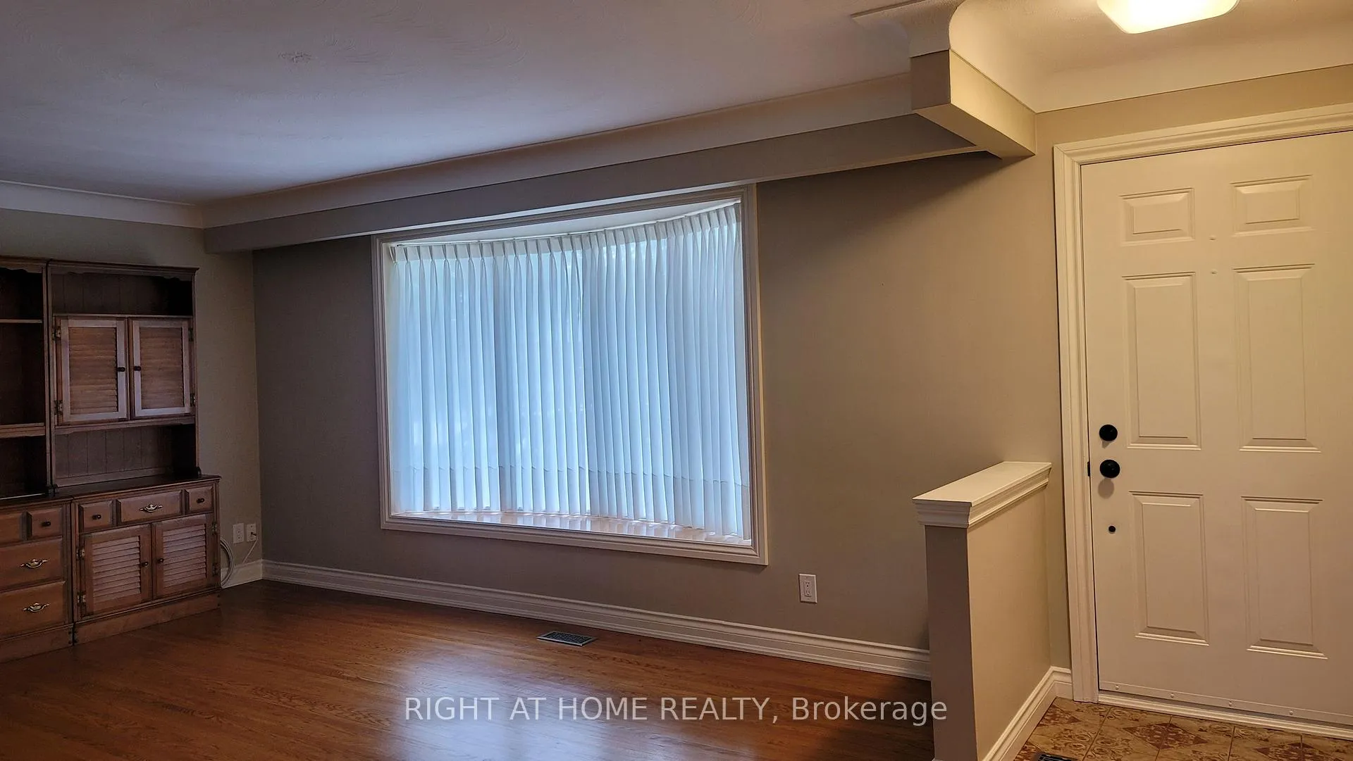 Photo 8 of 14 Forest Road, Grimsby, Grimsby Beach — HOMEH