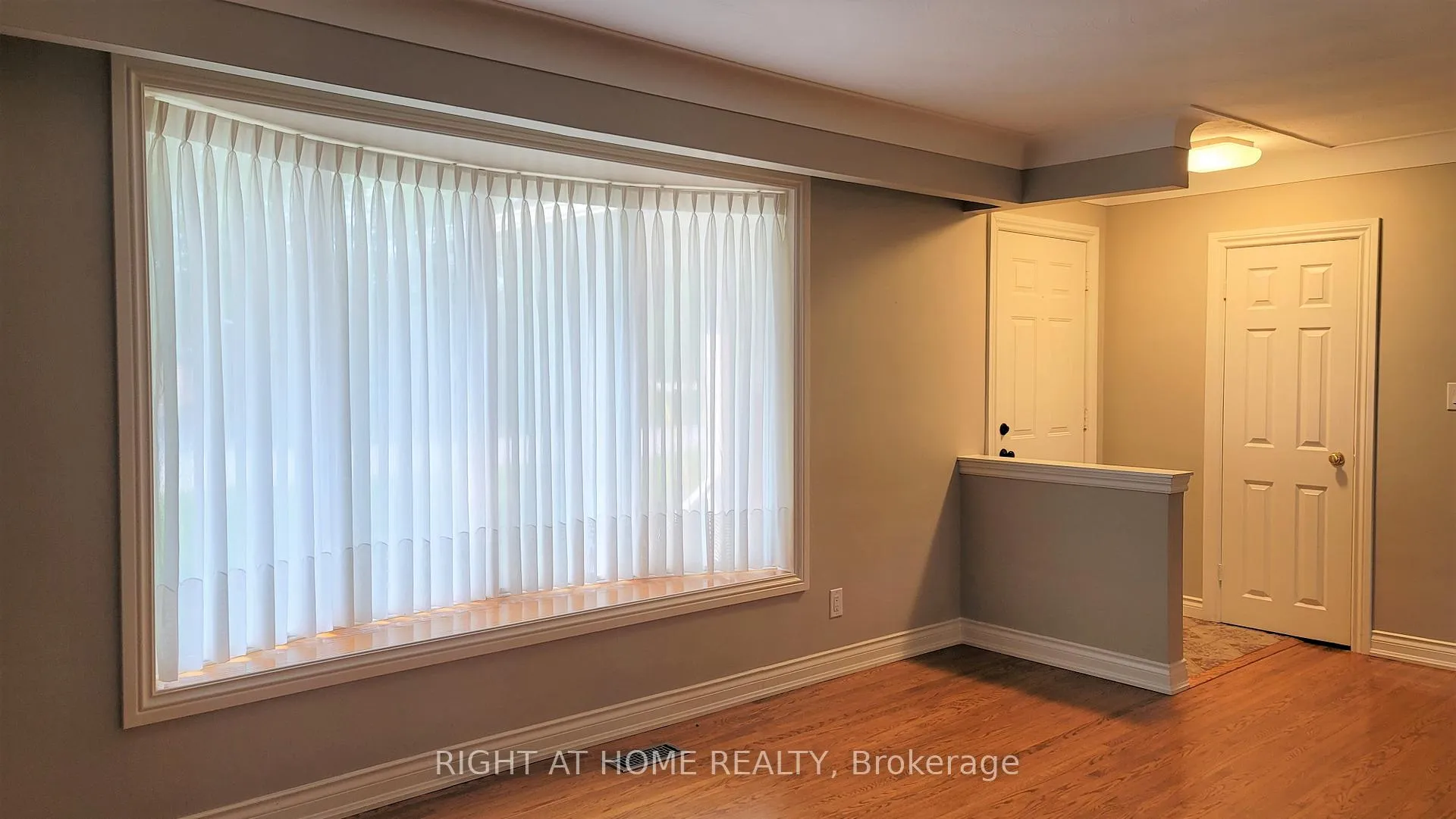 Photo 10 of 14 Forest Road, Grimsby, Grimsby Beach — HOMEH