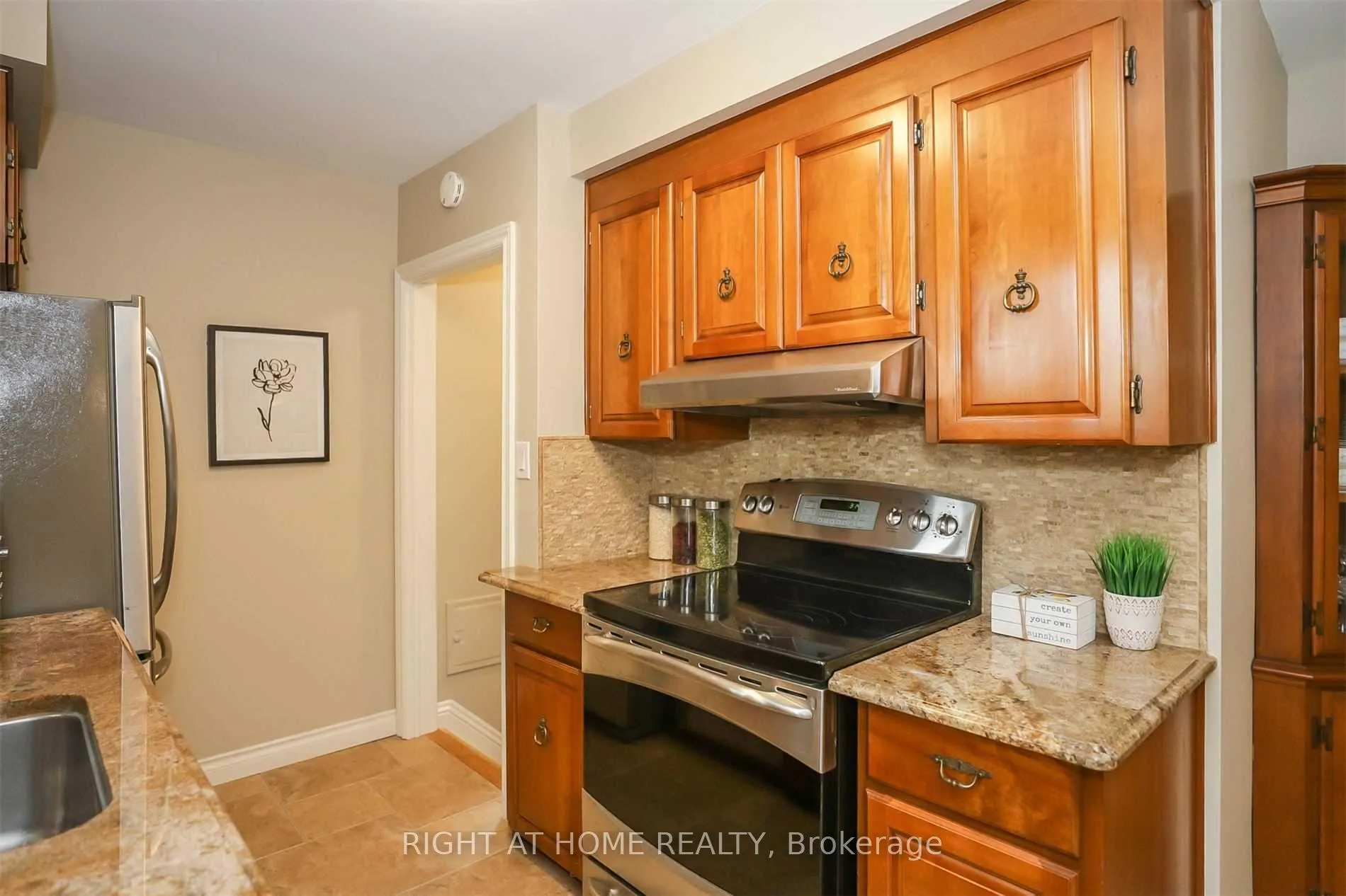 Photo 24 of 14 Forest Road, Grimsby, Grimsby Beach — HOMEH
