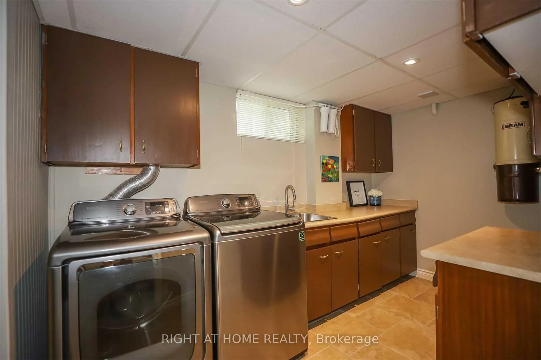 Photo 31 of 14 Forest Road, Grimsby, Grimsby Beach — HOMEH