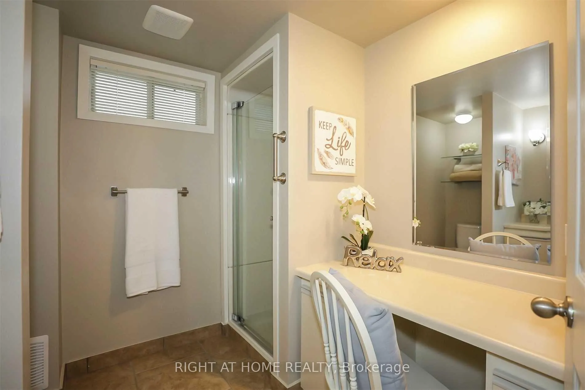 Photo 32 of 14 Forest Road, Grimsby, Grimsby Beach — HOMEH