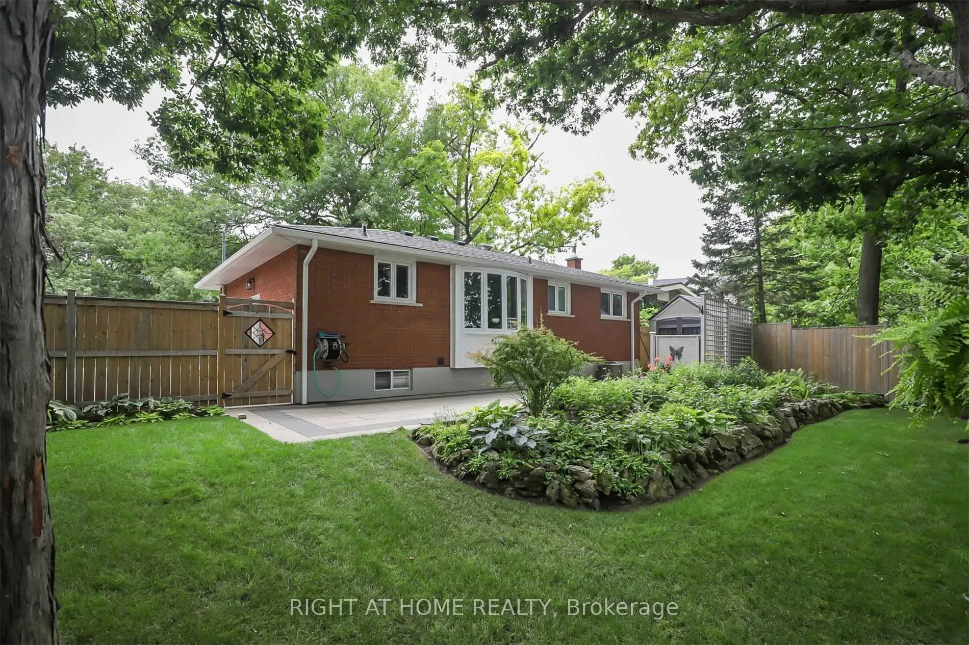 Photo 35 of 14 Forest Road, Grimsby, Grimsby Beach — HOMEH