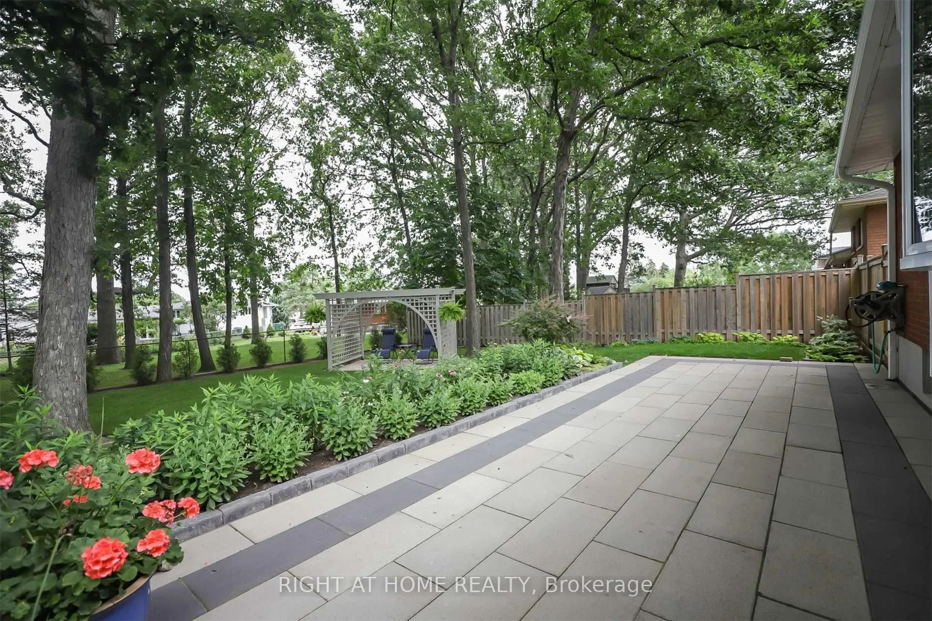 Photo 37 of 14 Forest Road, Grimsby, Grimsby Beach — HOMEH