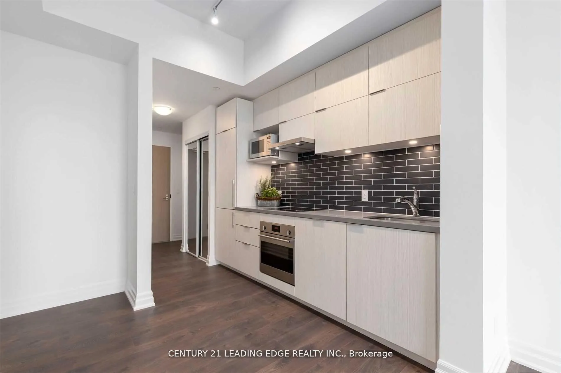 Photo 4 of Unit 1215, 8 Rouge Valley Drive, Markham, Unionville — HOMEH