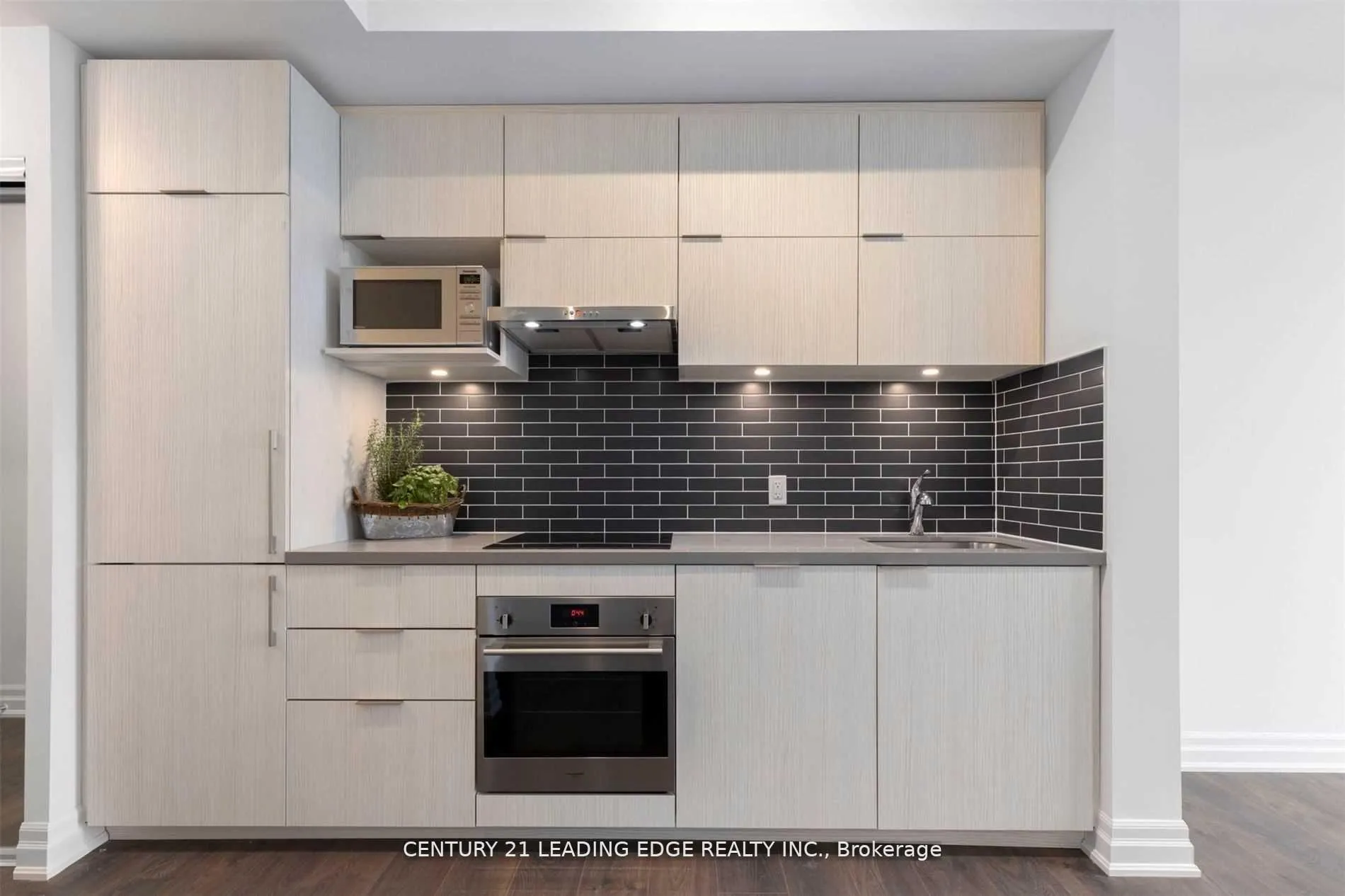 Photo 5 of Unit 1215, 8 Rouge Valley Drive, Markham, Unionville — HOMEH