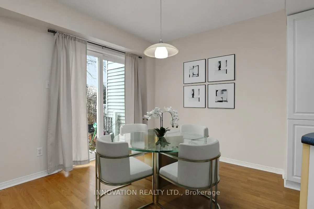 Photo 5 of 4407 Ashcroft Court, Ottawa, Carson Grove — HOMEH