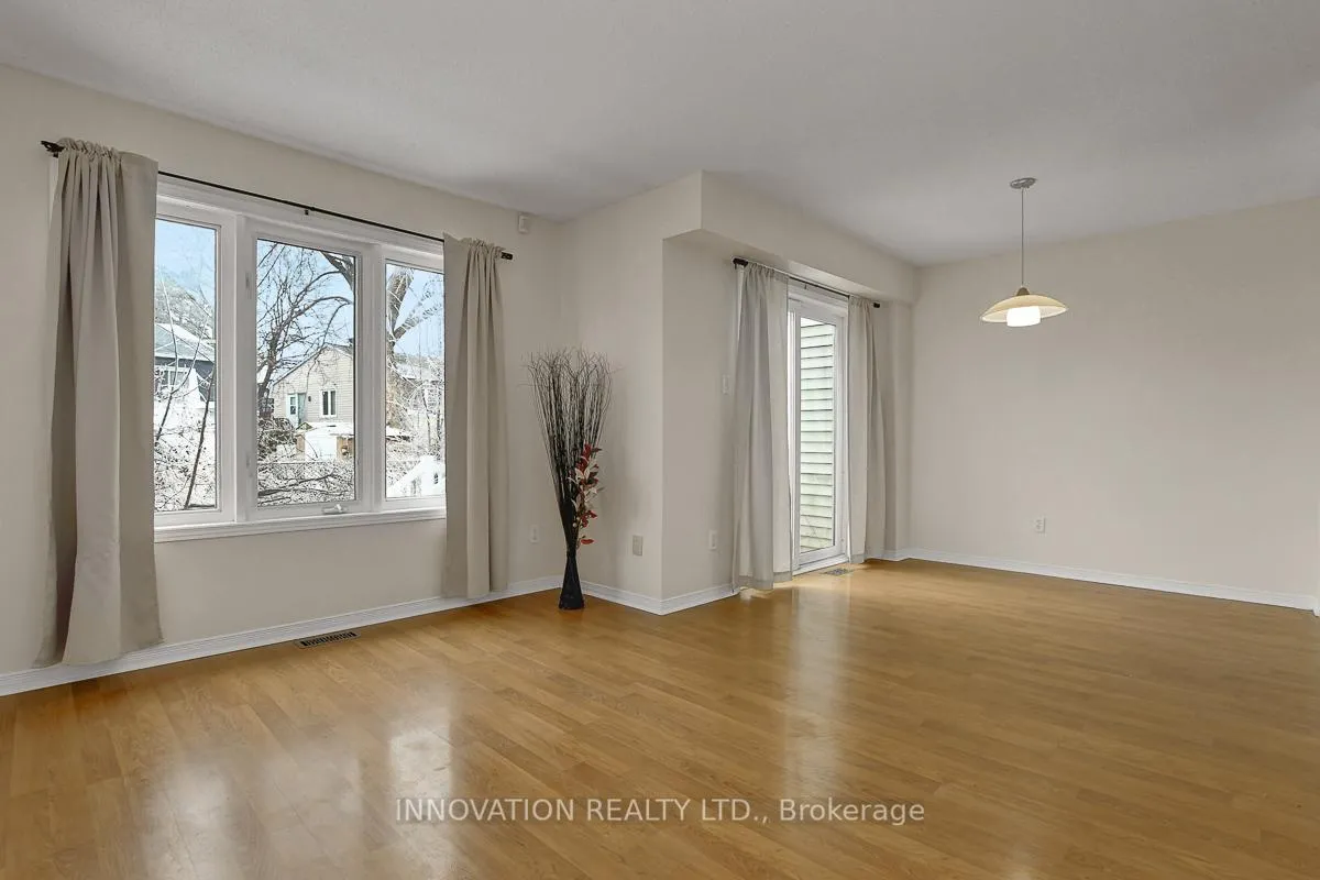 Photo 11 of 4407 Ashcroft Court, Ottawa, Carson Grove — HOMEH