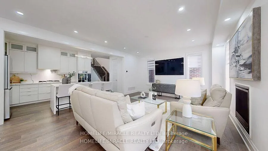 Photo 9 of 2849 Foxden Square, Pickering, Rural Pickering — HOMEH