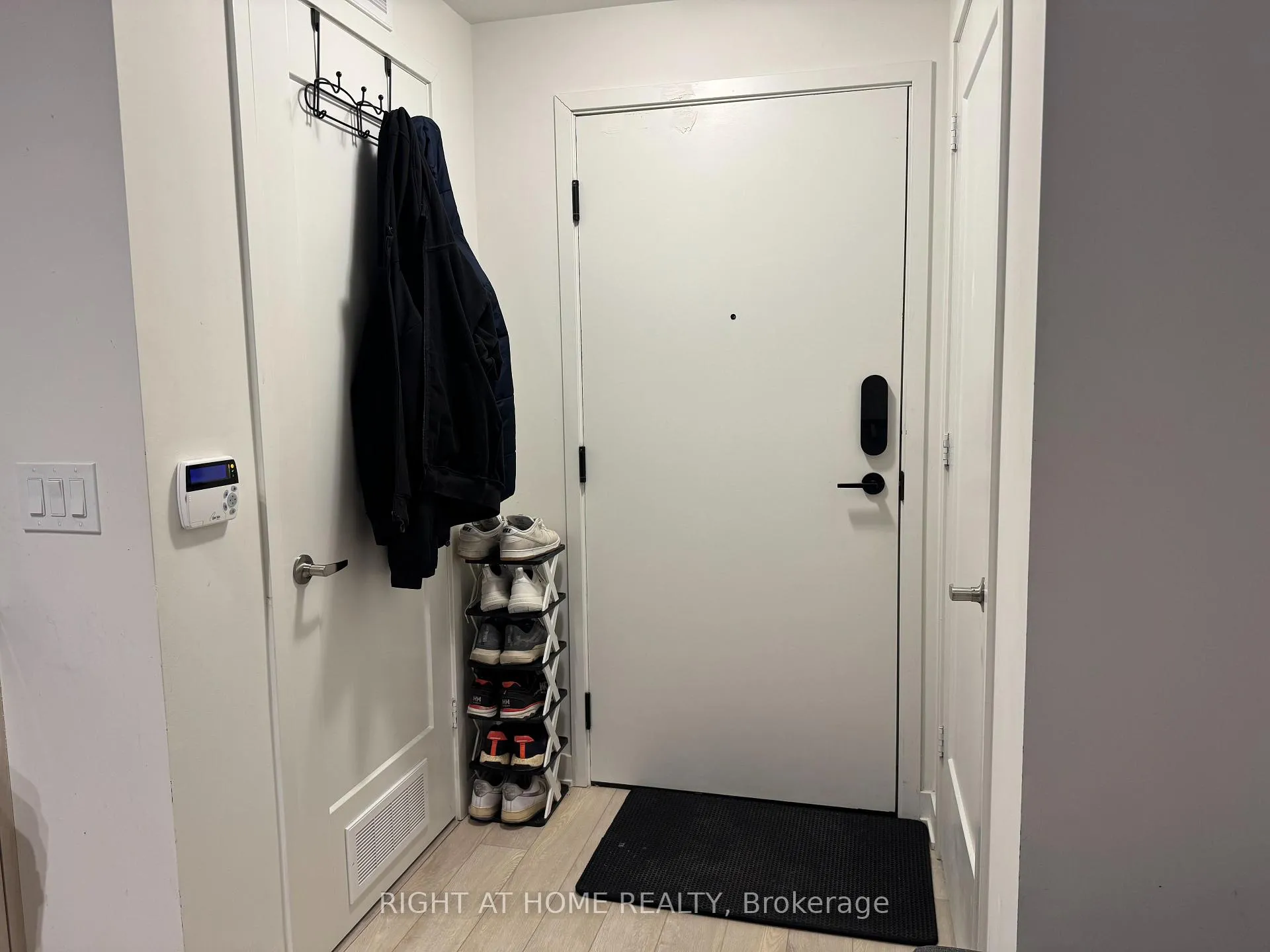 Photo 14 of Unit 641, 121 Sherbourne Street, Toronto, Moss Park — HOMEH