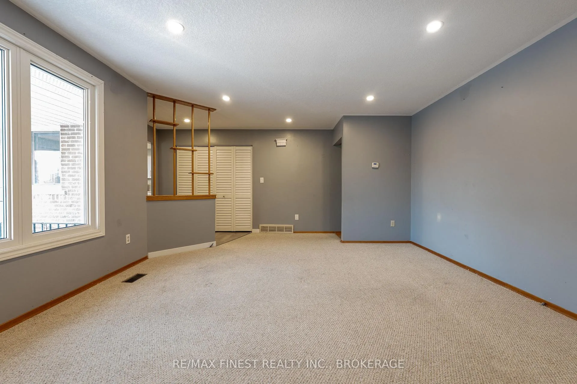 Photo 4 of 171 b Sutherland Drive, Kingston, Rideau — HOMEH