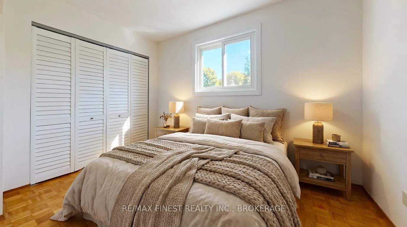 Photo 10 of 171 b Sutherland Drive, Kingston, Rideau — HOMEH