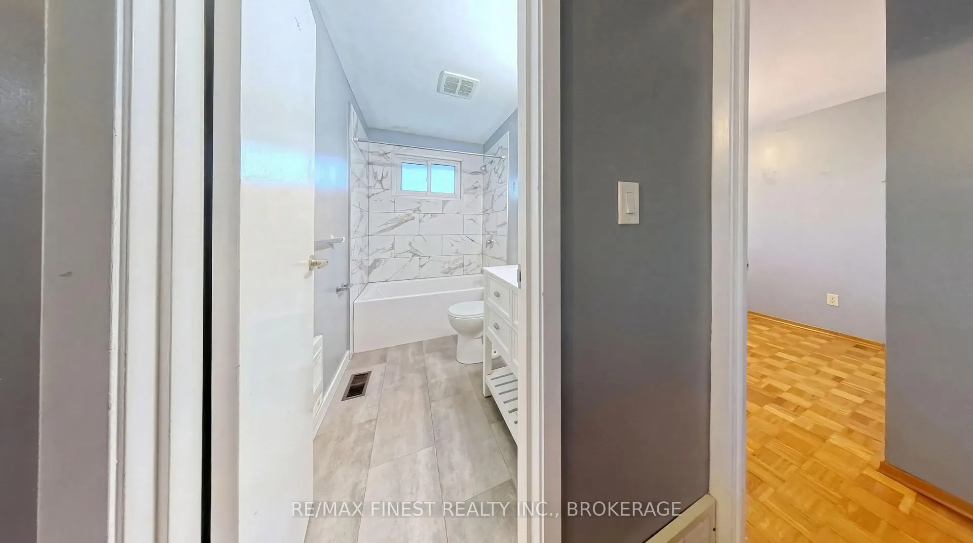 Photo 12 of 171 b Sutherland Drive, Kingston, Rideau — HOMEH