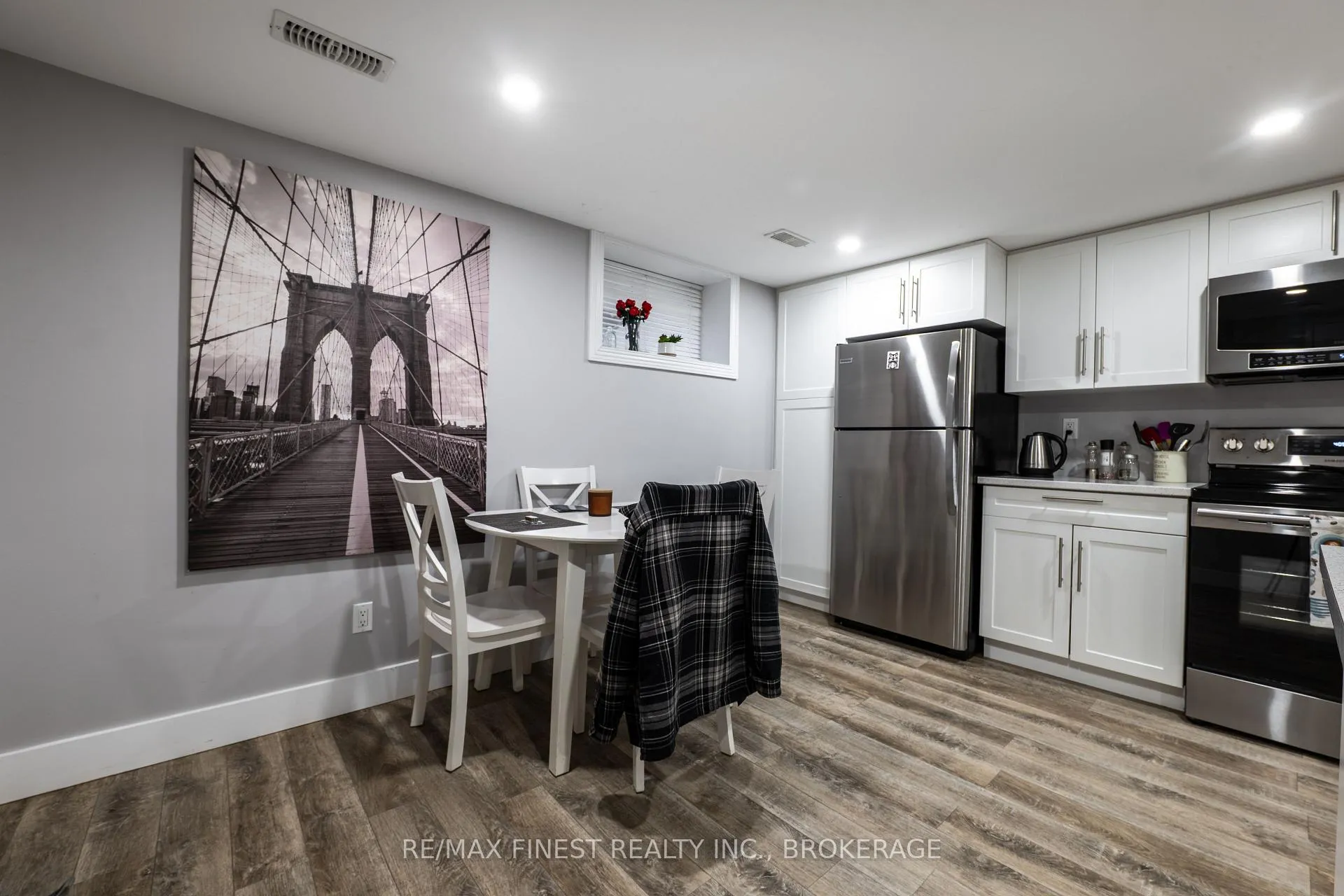 Photo 15 of 171 b Sutherland Drive, Kingston, Rideau — HOMEH