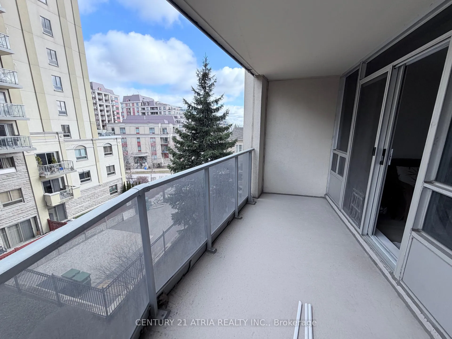 Photo 13 of Unit 303, 8 Rean Drive, North York, Bayview Village — HOMEH