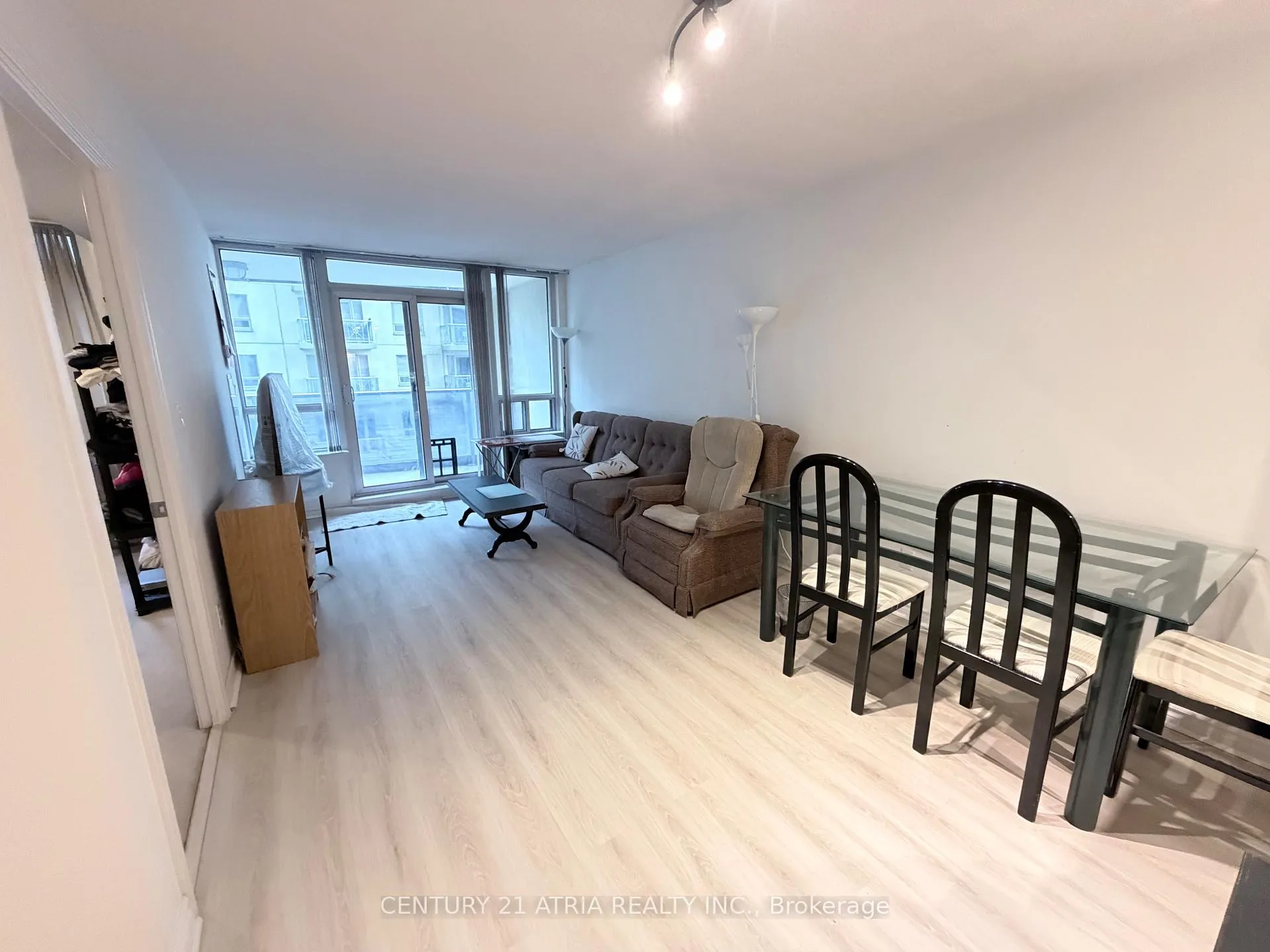 Photo 9 of Unit 303, 8 Rean Drive, North York, Bayview Village — HOMEH