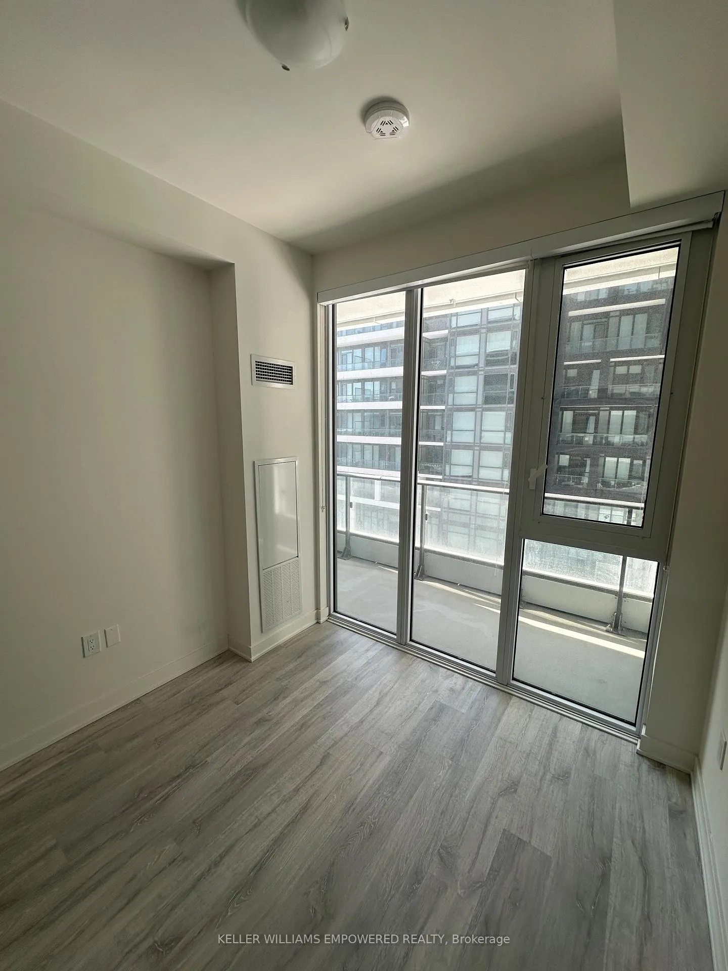 Photo 6 of Unit 1527, 70 Princess Street, Toronto, Waterfront Communities — HOMEH