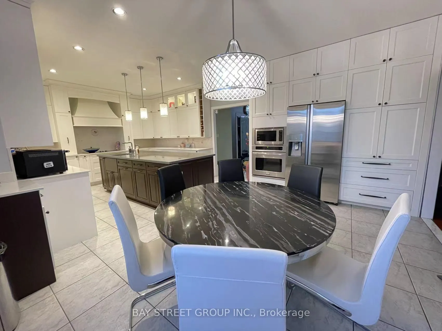 Photo 4 of 7 Markwood Lane, Vaughan, Crestwood-Springfarm-Yorkhill — HOMEH