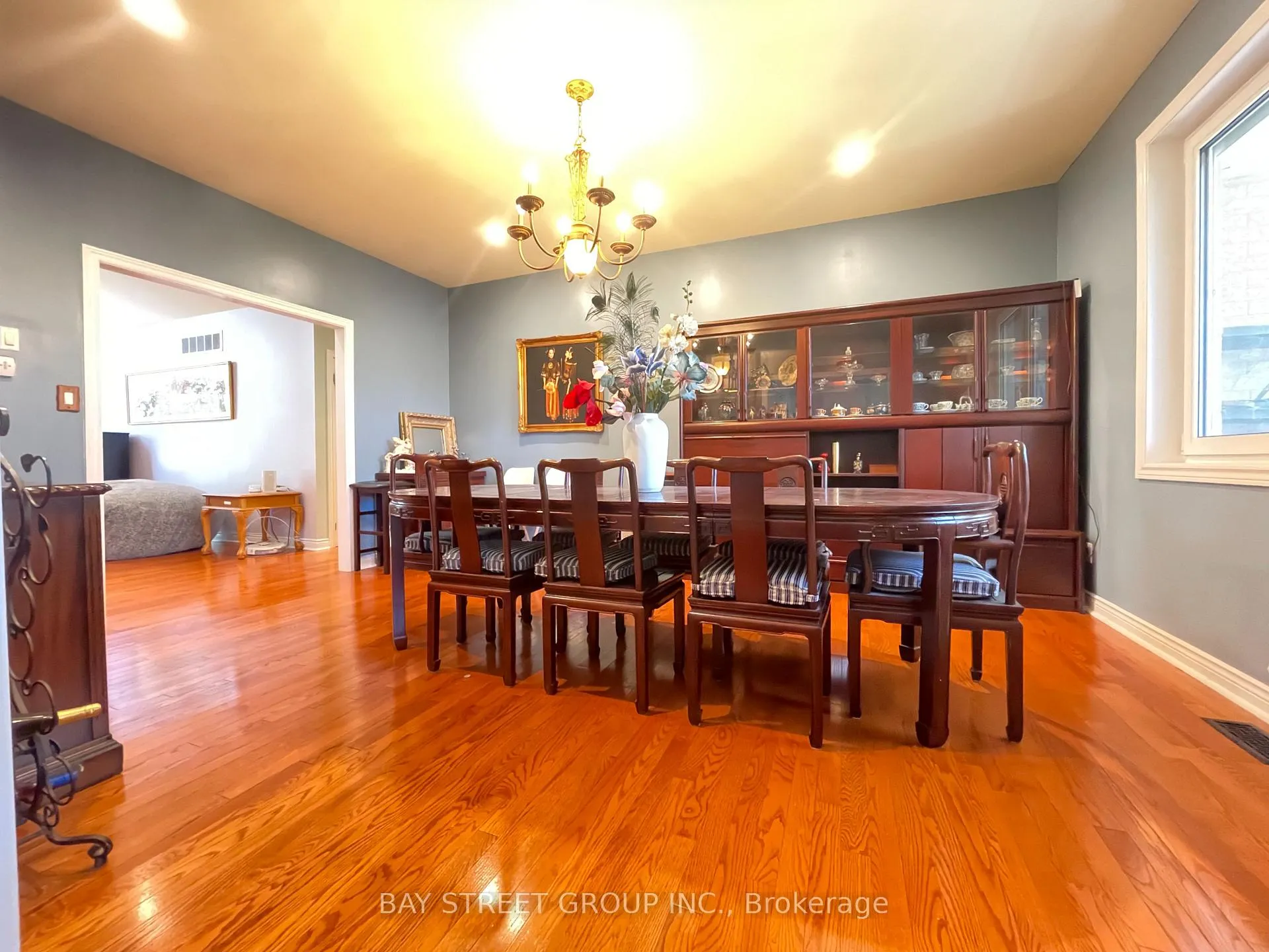 Photo 12 of 7 Markwood Lane, Vaughan, Crestwood-Springfarm-Yorkhill — HOMEH
