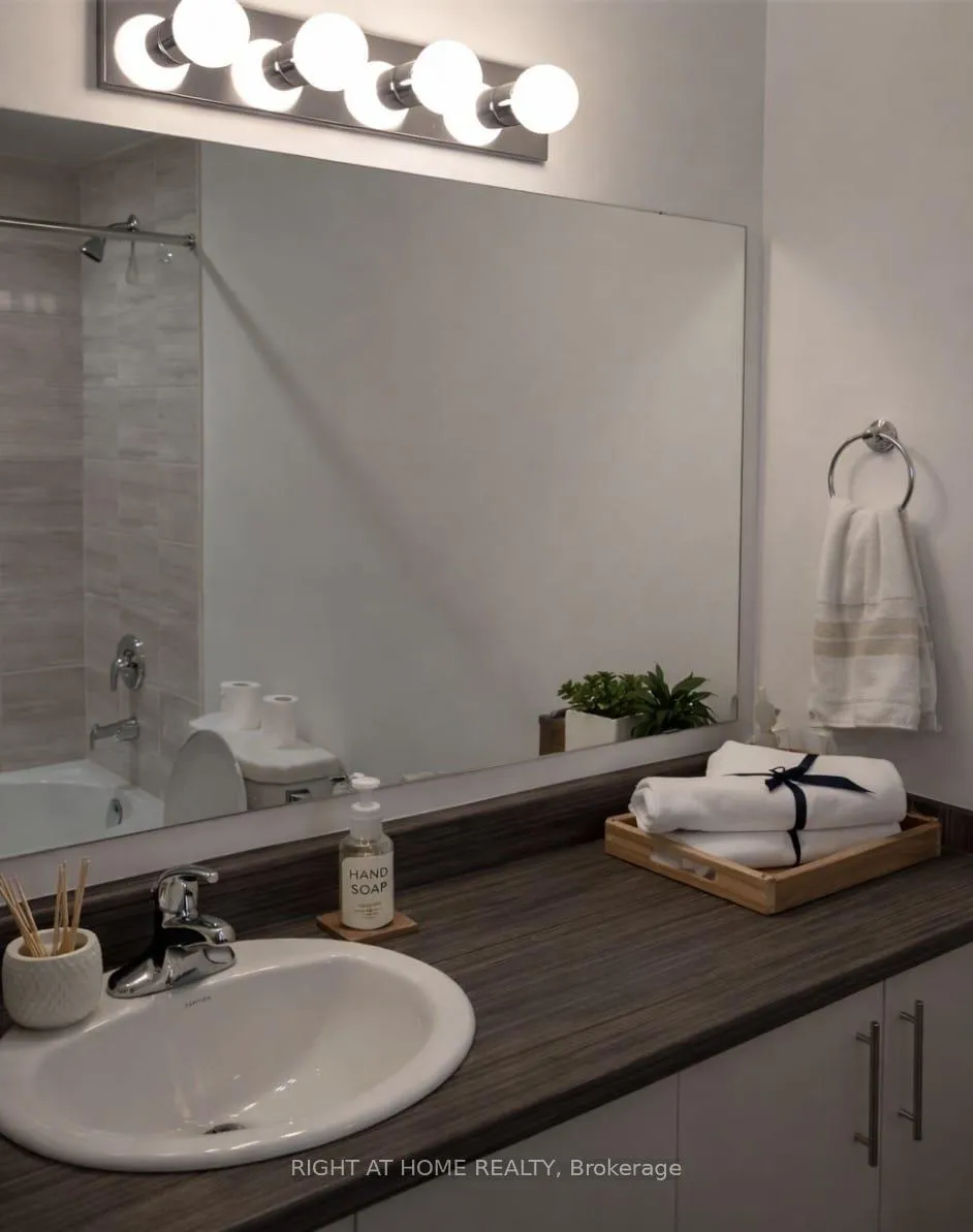 Photo 6 of Unit 408, 793 Mapleview Drive, Barrie, Innis-Shore — HOMEH
