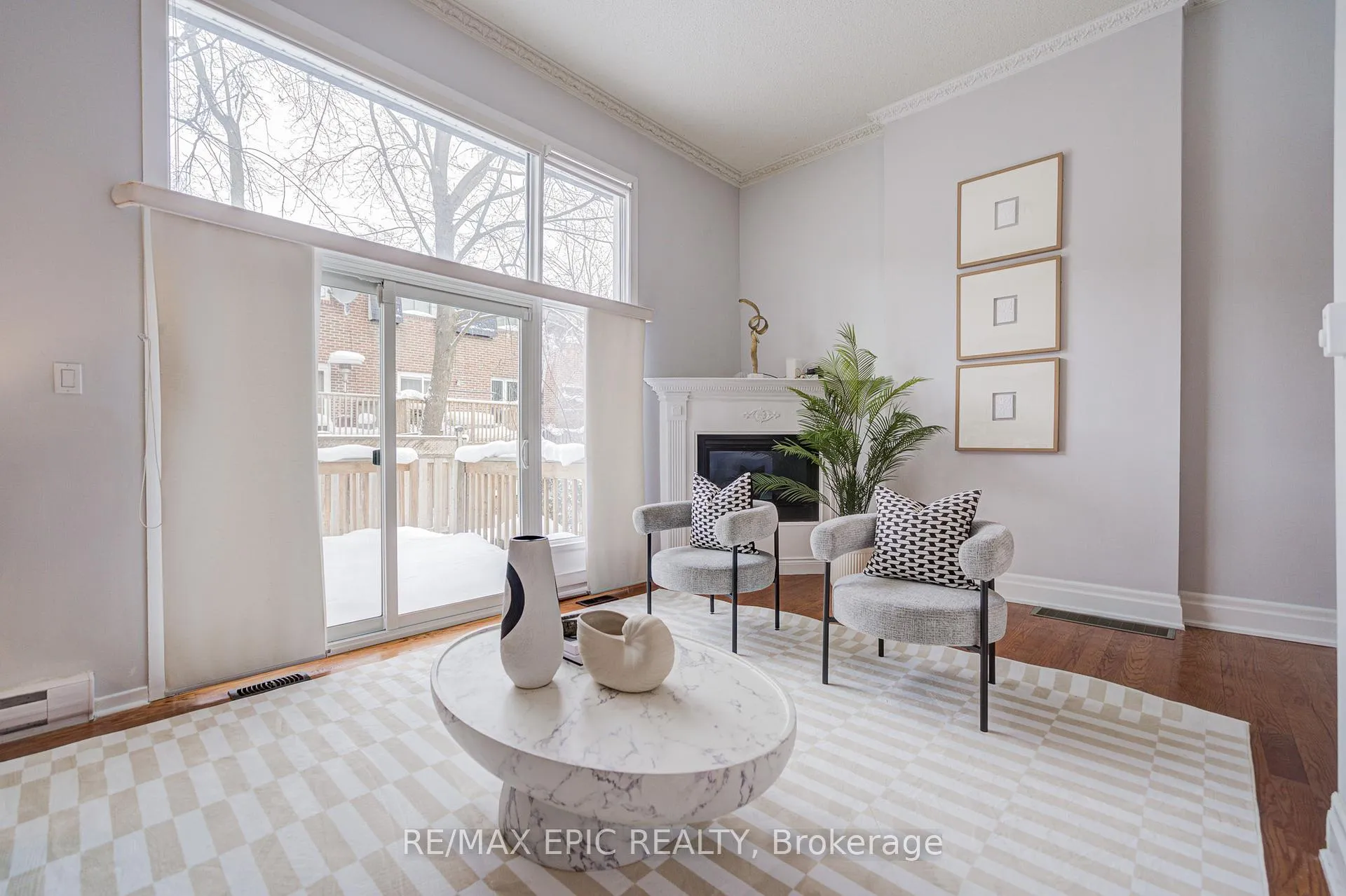 Photo 10 of Unit 6, 115 Henderson Avenue, Markham, Thornhill — HOMEH