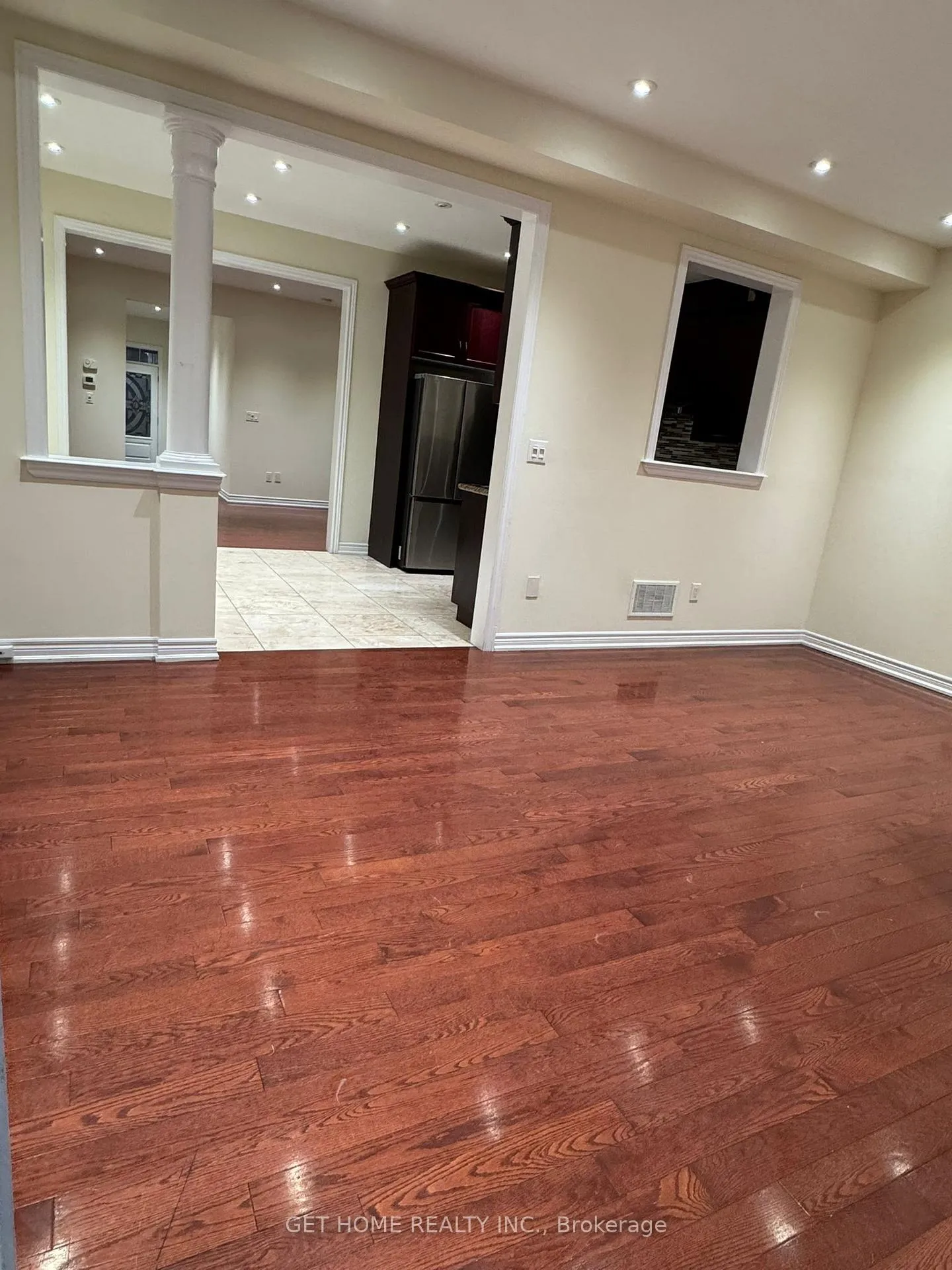 Photo 9 of Unit Upper, 60 Ebury Drive, Brampton, Credit Valley — HOMEH
