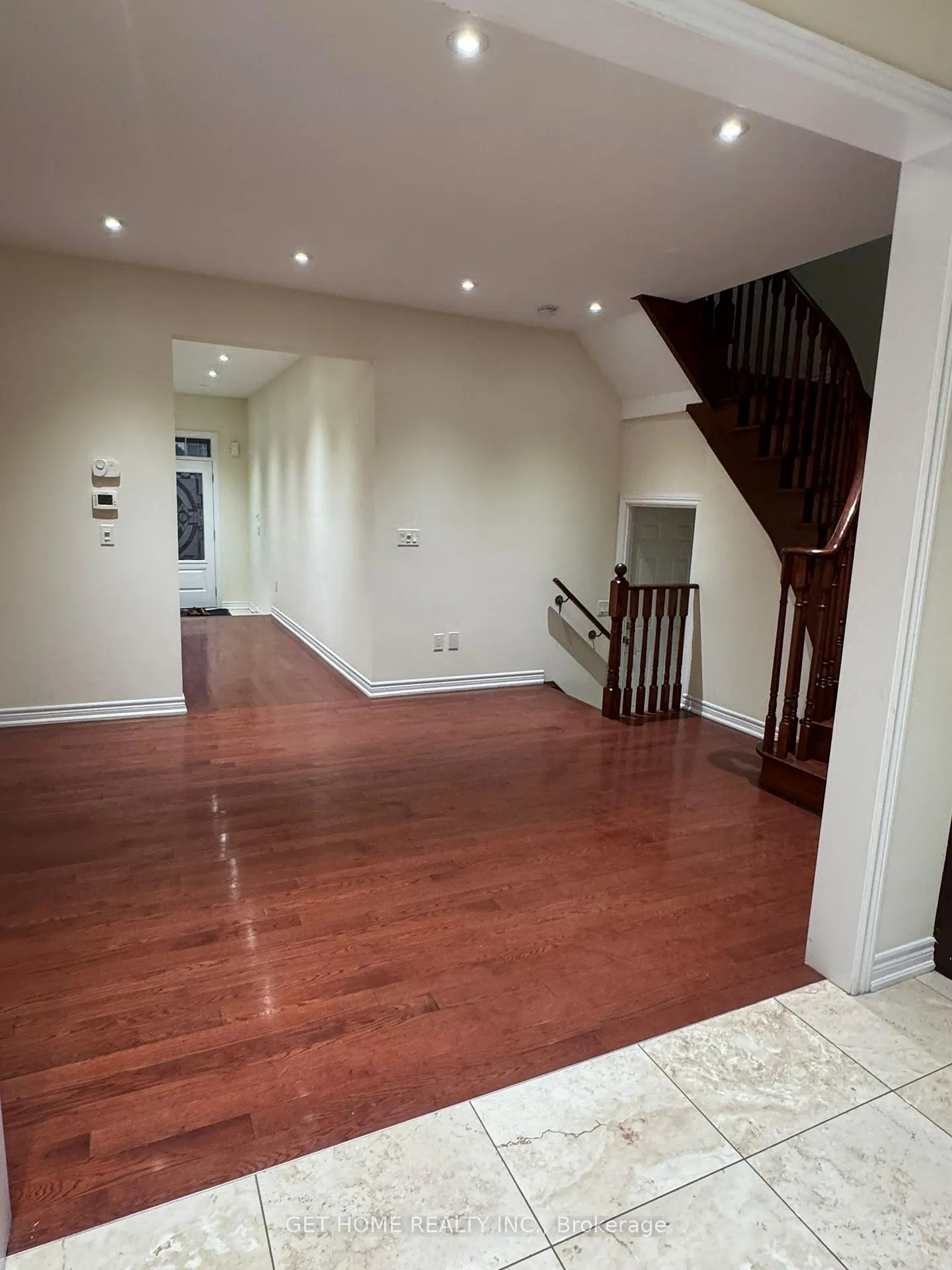 Photo 13 of Unit Upper, 60 Ebury Drive, Brampton, Credit Valley — HOMEH
