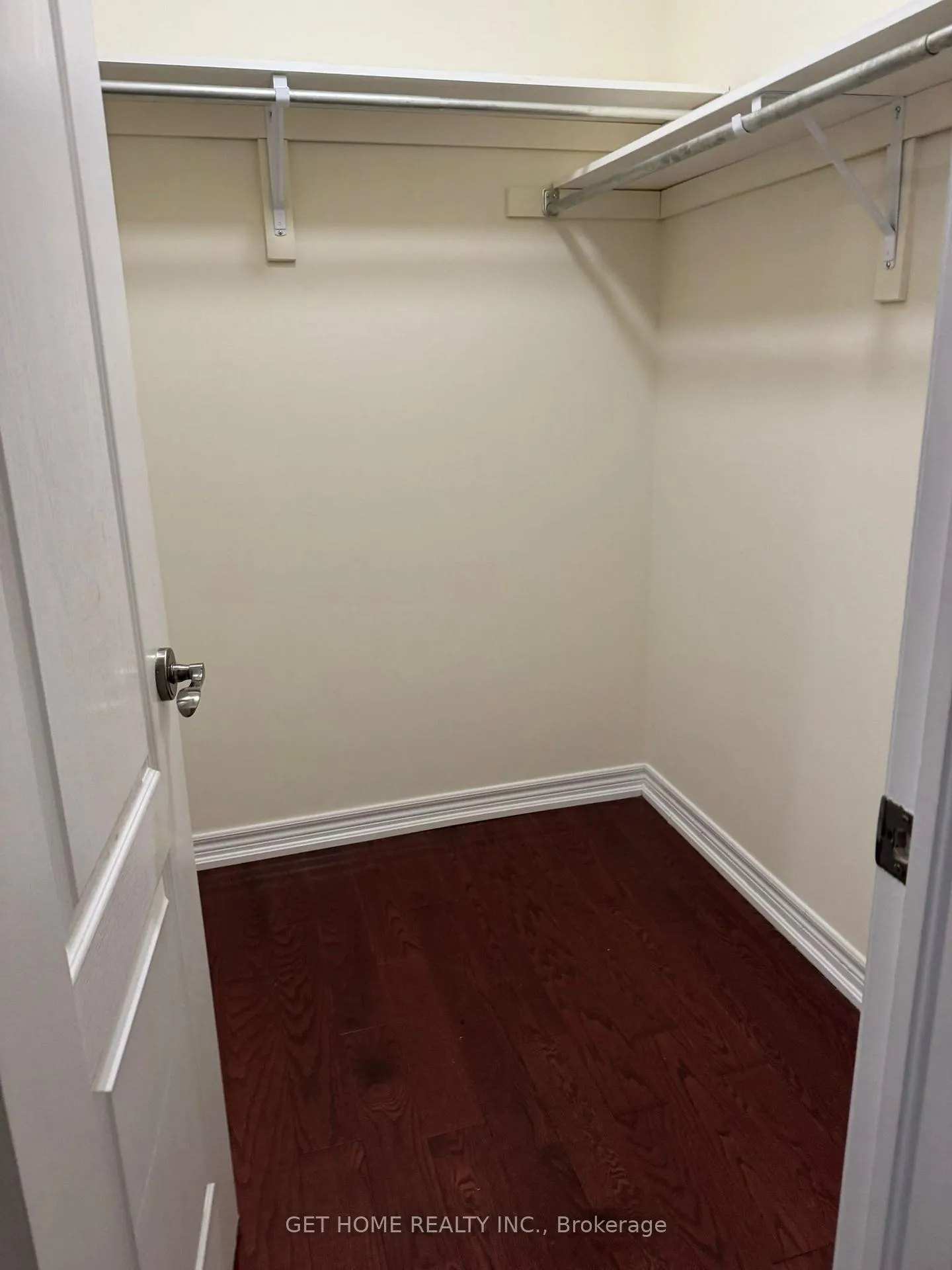 Photo 18 of Unit Upper, 60 Ebury Drive, Brampton, Credit Valley — HOMEH