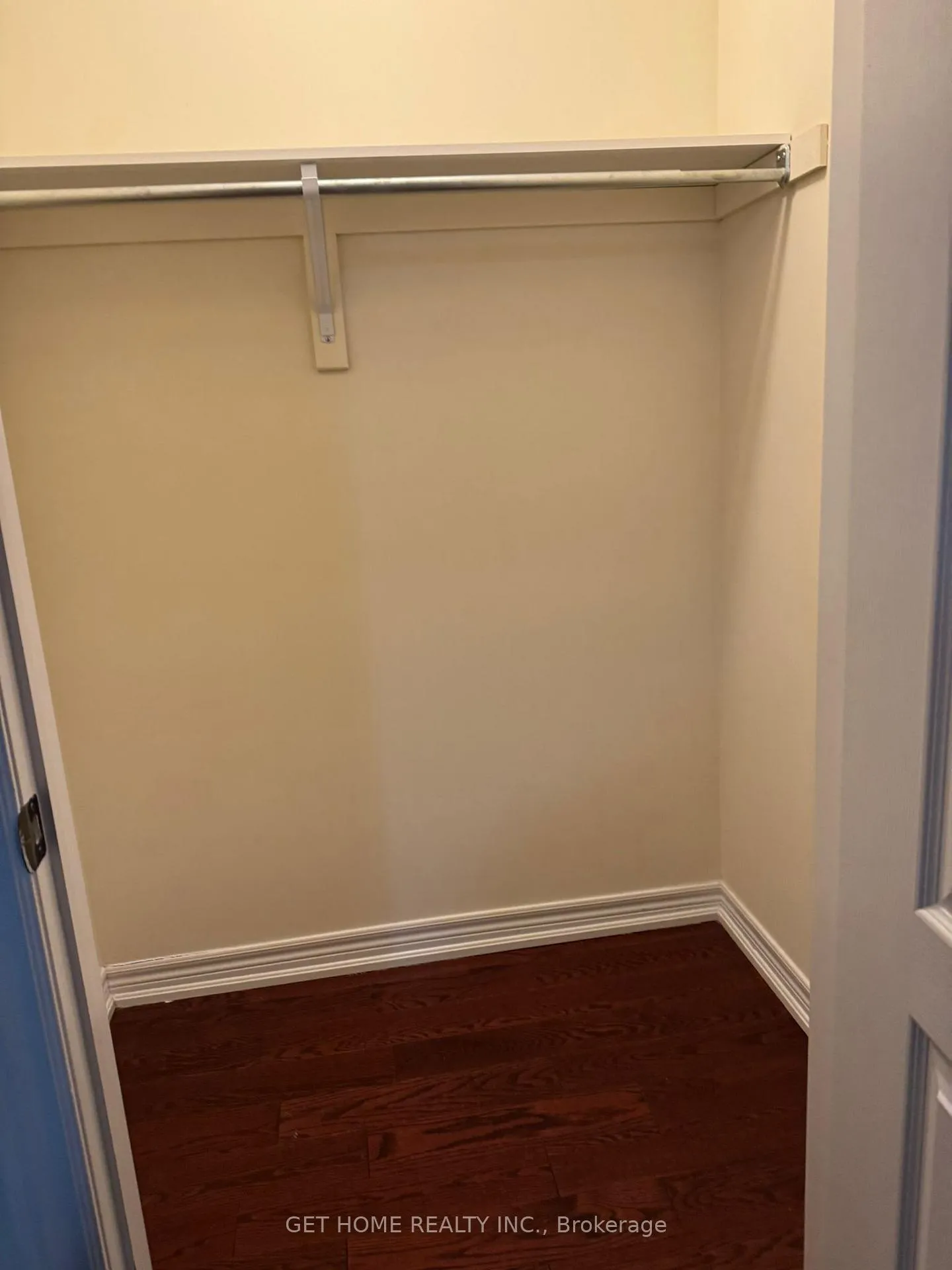 Photo 19 of Unit Upper, 60 Ebury Drive, Brampton, Credit Valley — HOMEH