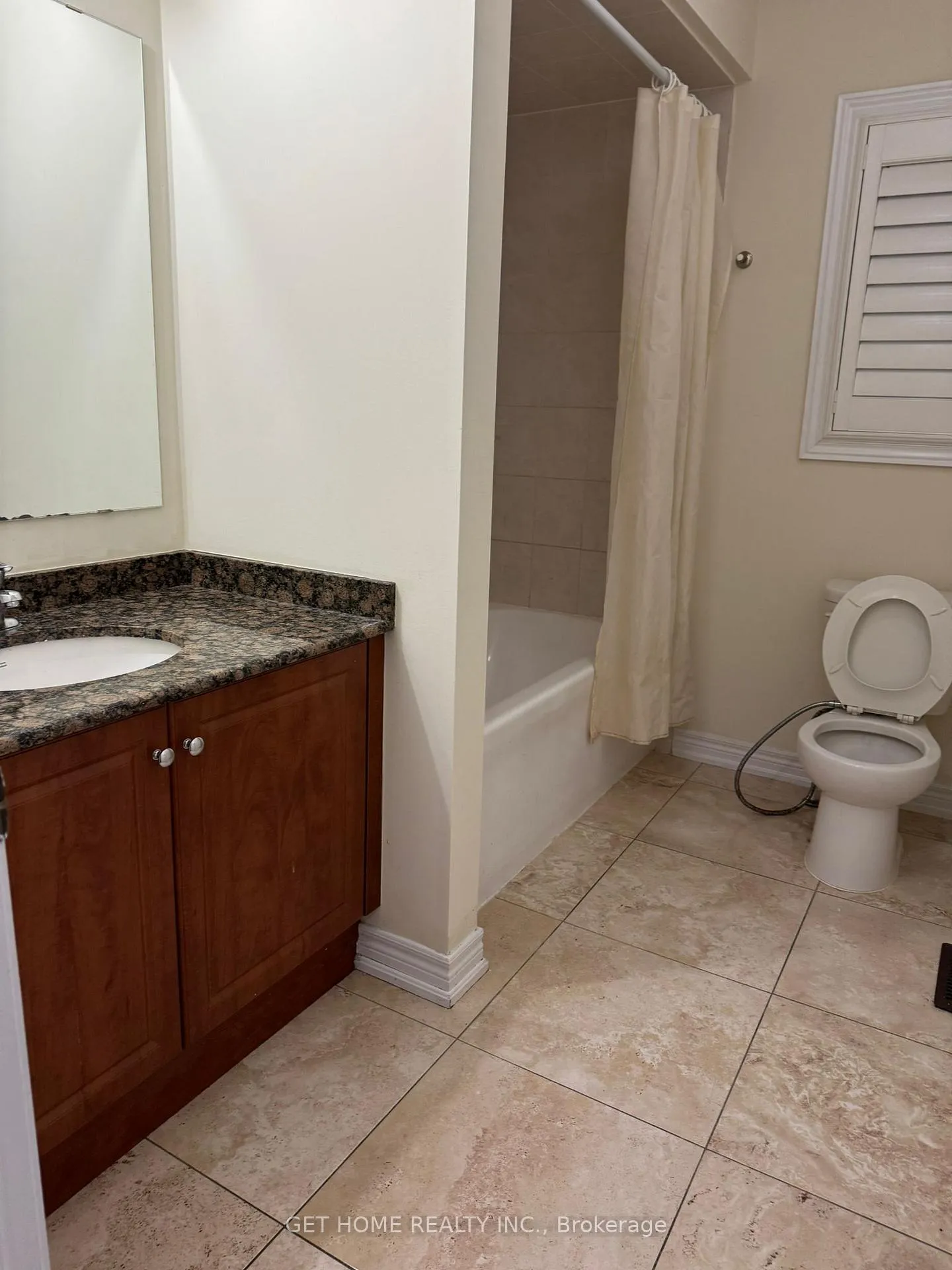 Photo 21 of Unit Upper, 60 Ebury Drive, Brampton, Credit Valley — HOMEH